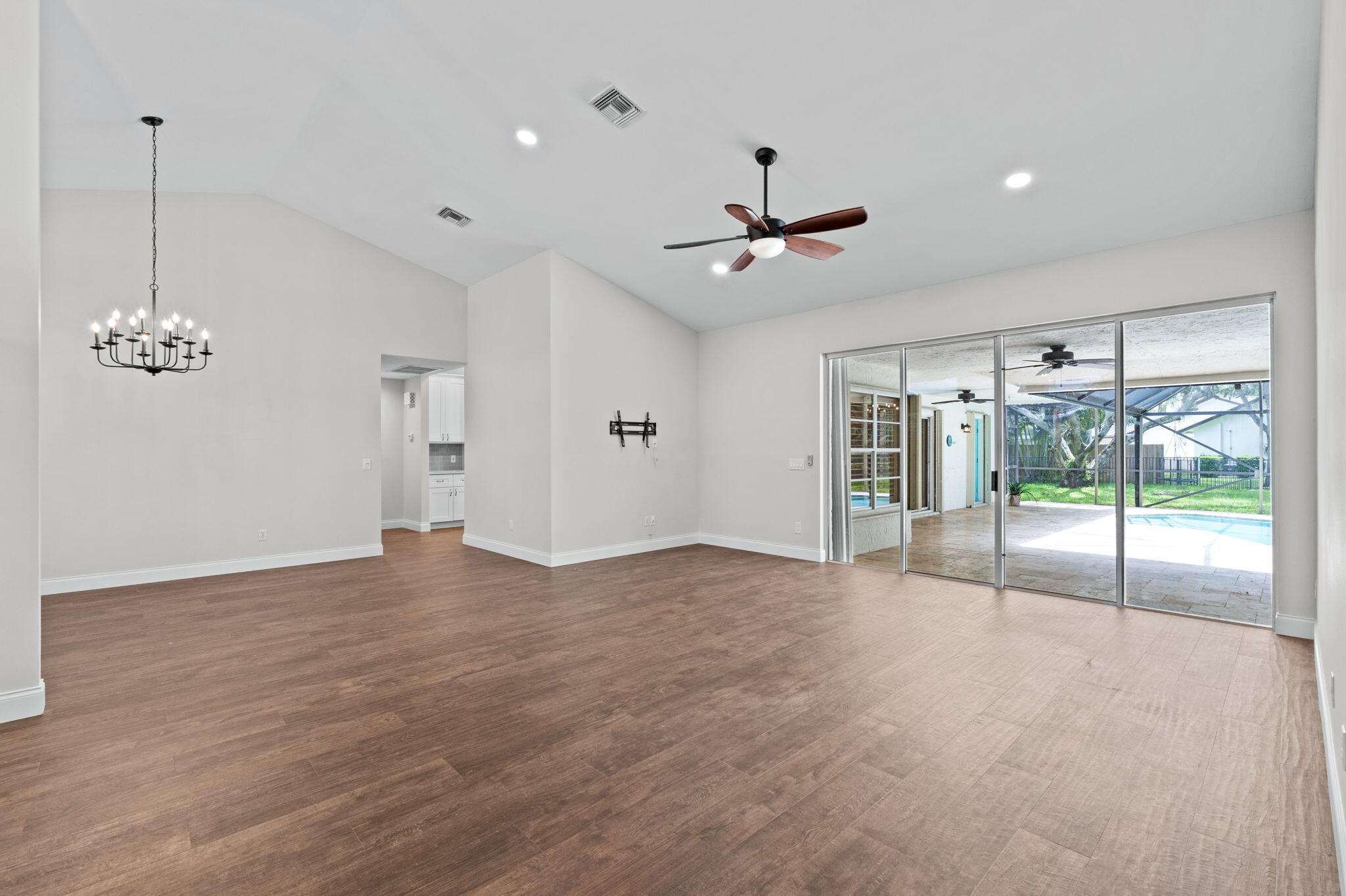 GREENVIEW SHORES 2 OF WELLINGTON - Residential