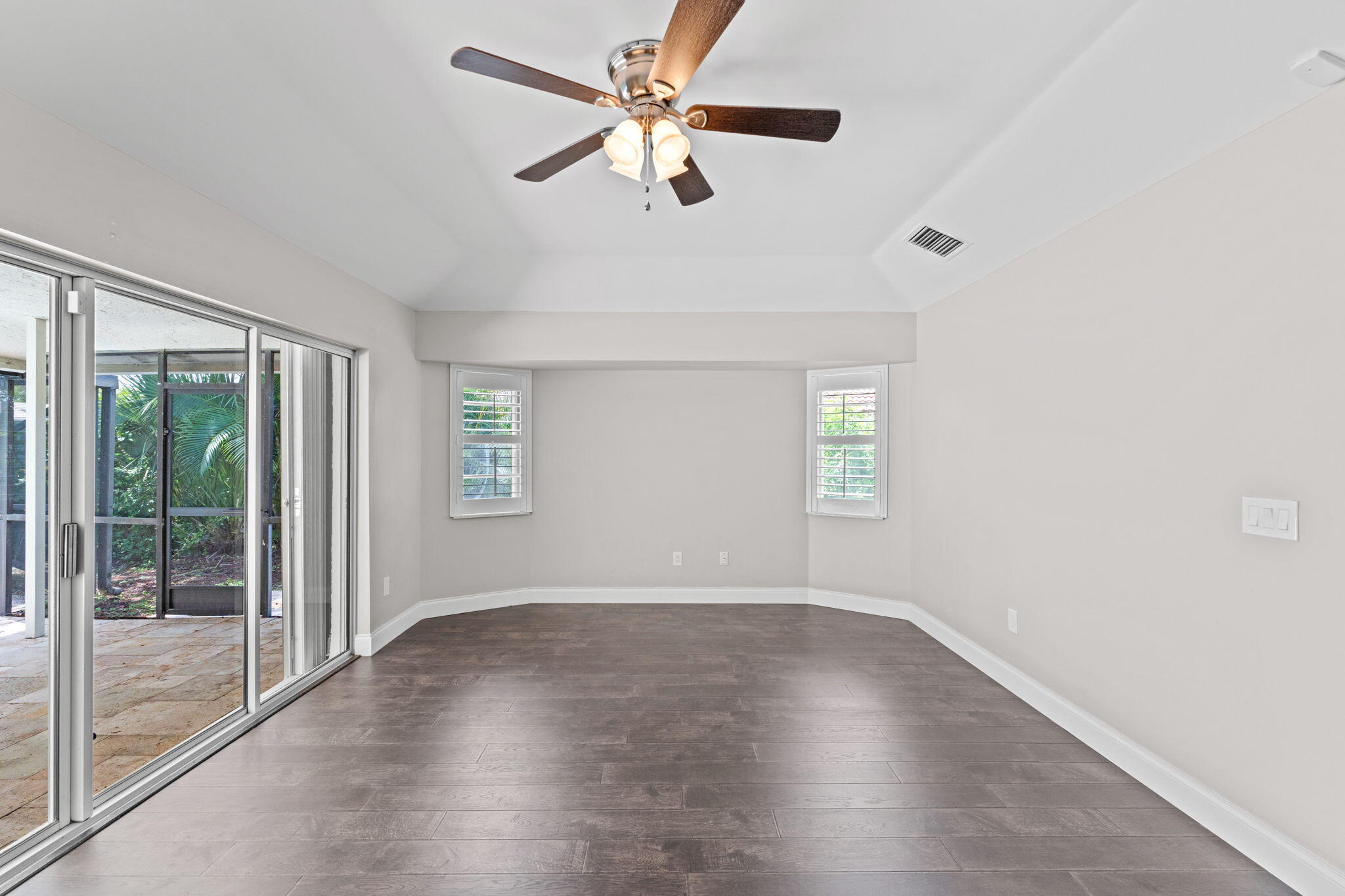 GREENVIEW SHORES 2 OF WELLINGTON - Residential