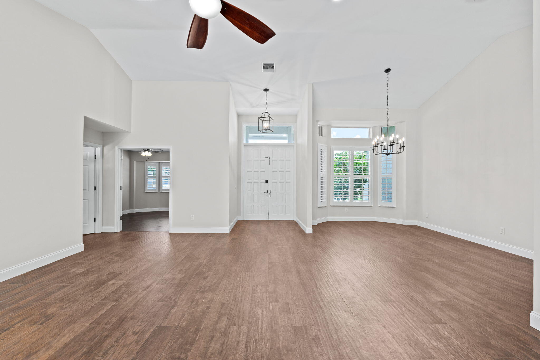 GREENVIEW SHORES 2 OF WELLINGTON - Residential