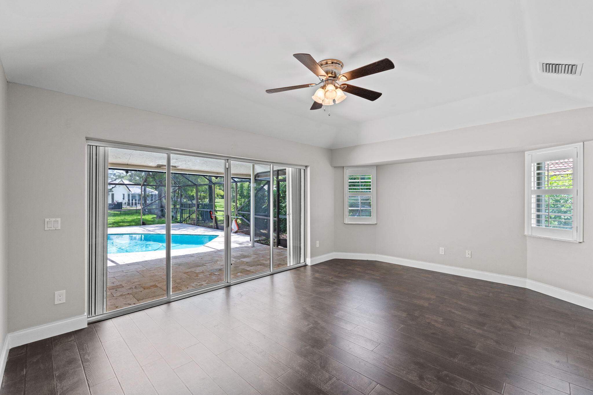 GREENVIEW SHORES 2 OF WELLINGTON - Residential
