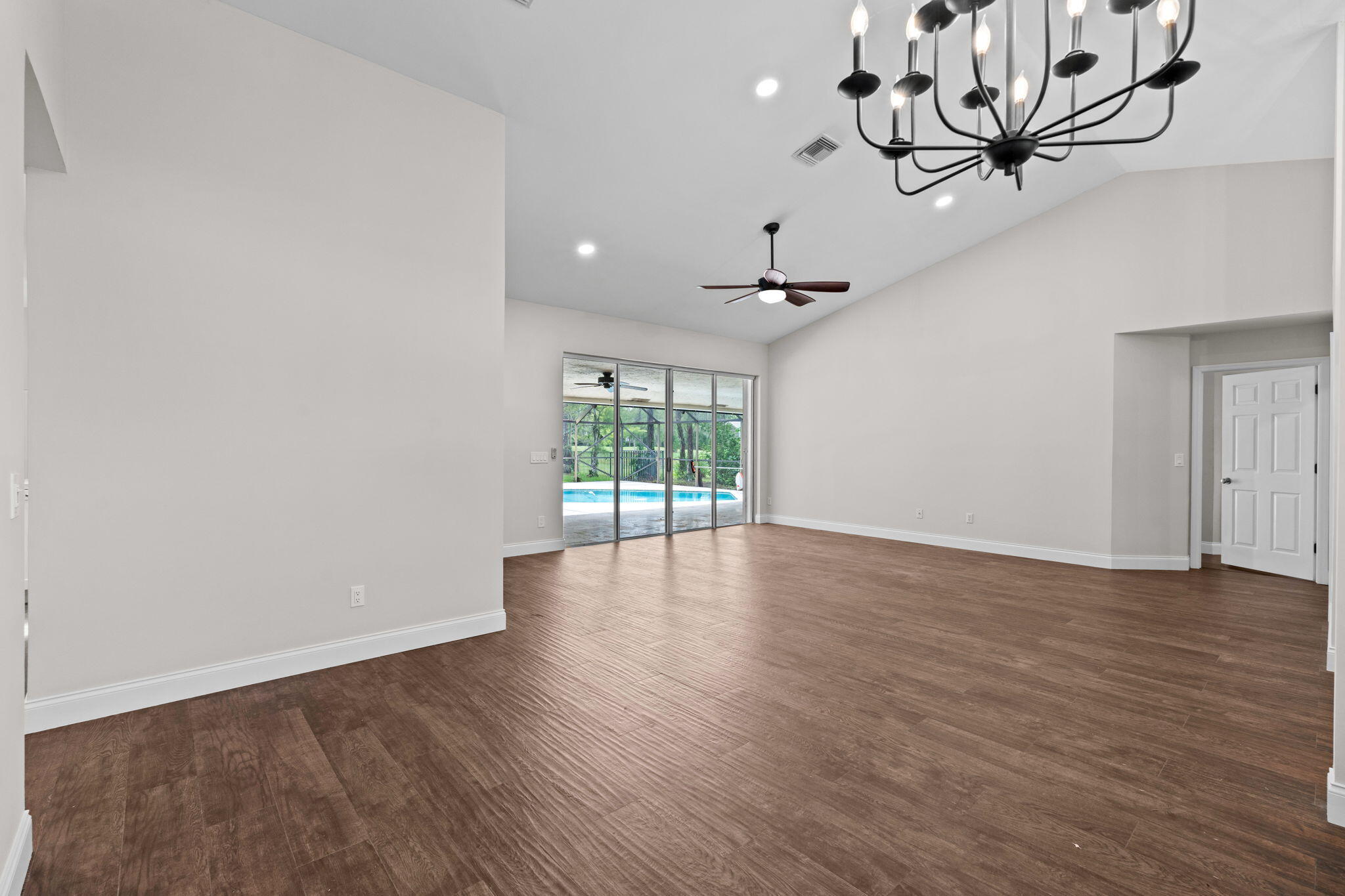GREENVIEW SHORES 2 OF WELLINGTON - Residential