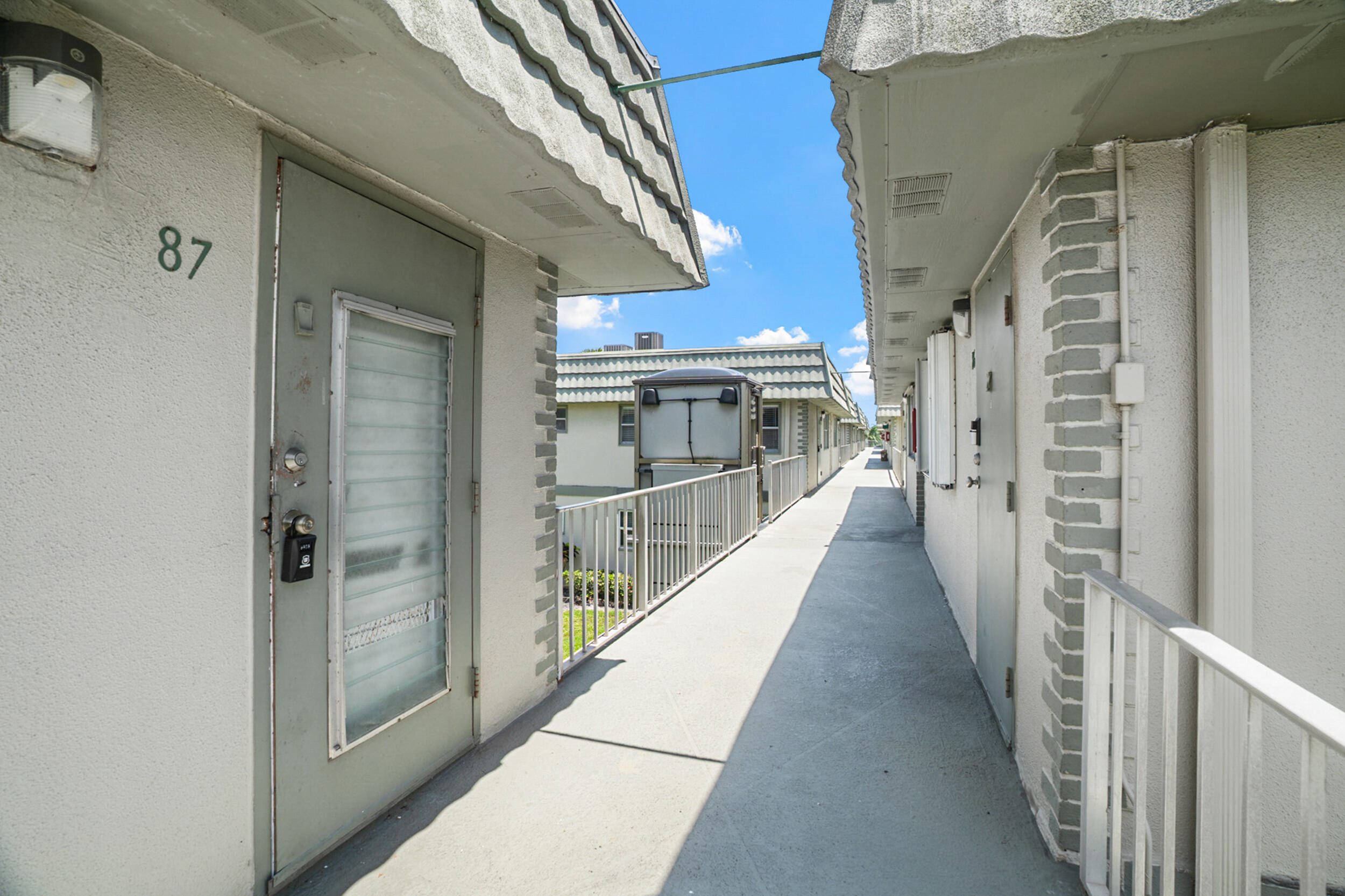 KINGS POINT BRITTANY CONDOS - Residential