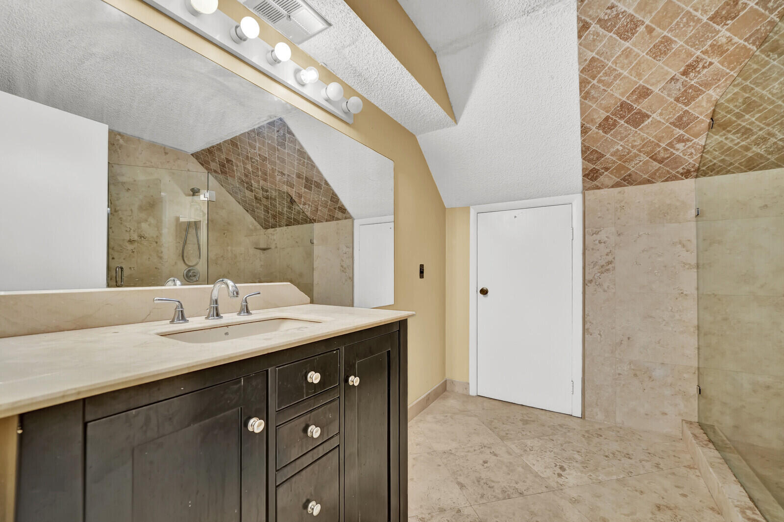 RACQUET CLUB OF DEER CREEK - Residential