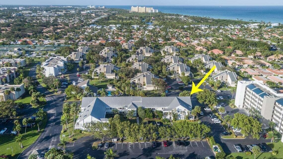 POOLSIDE VILLAS AT THE RACQUET CLUB CONDO FILE - Residential Lease