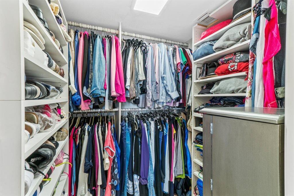 YACHT & RACQUET CLUB OF BOCA RATON CONDO - Residential