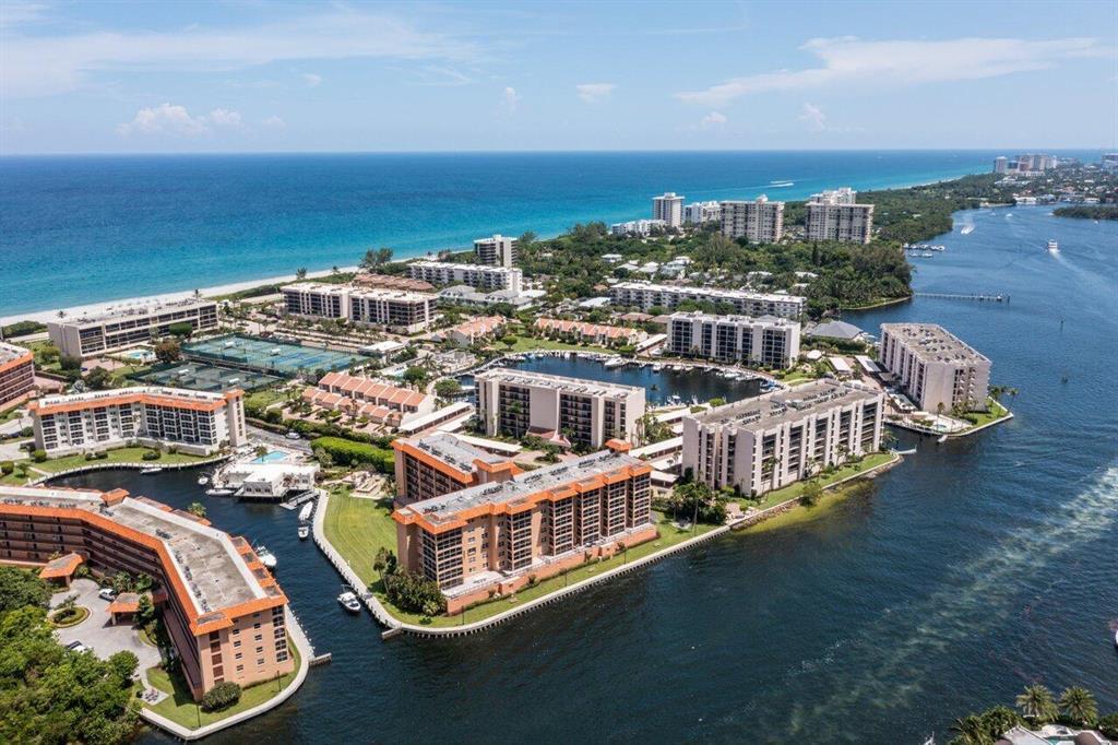 YACHT & RACQUET CLUB OF BOCA RATON CONDO - Residential