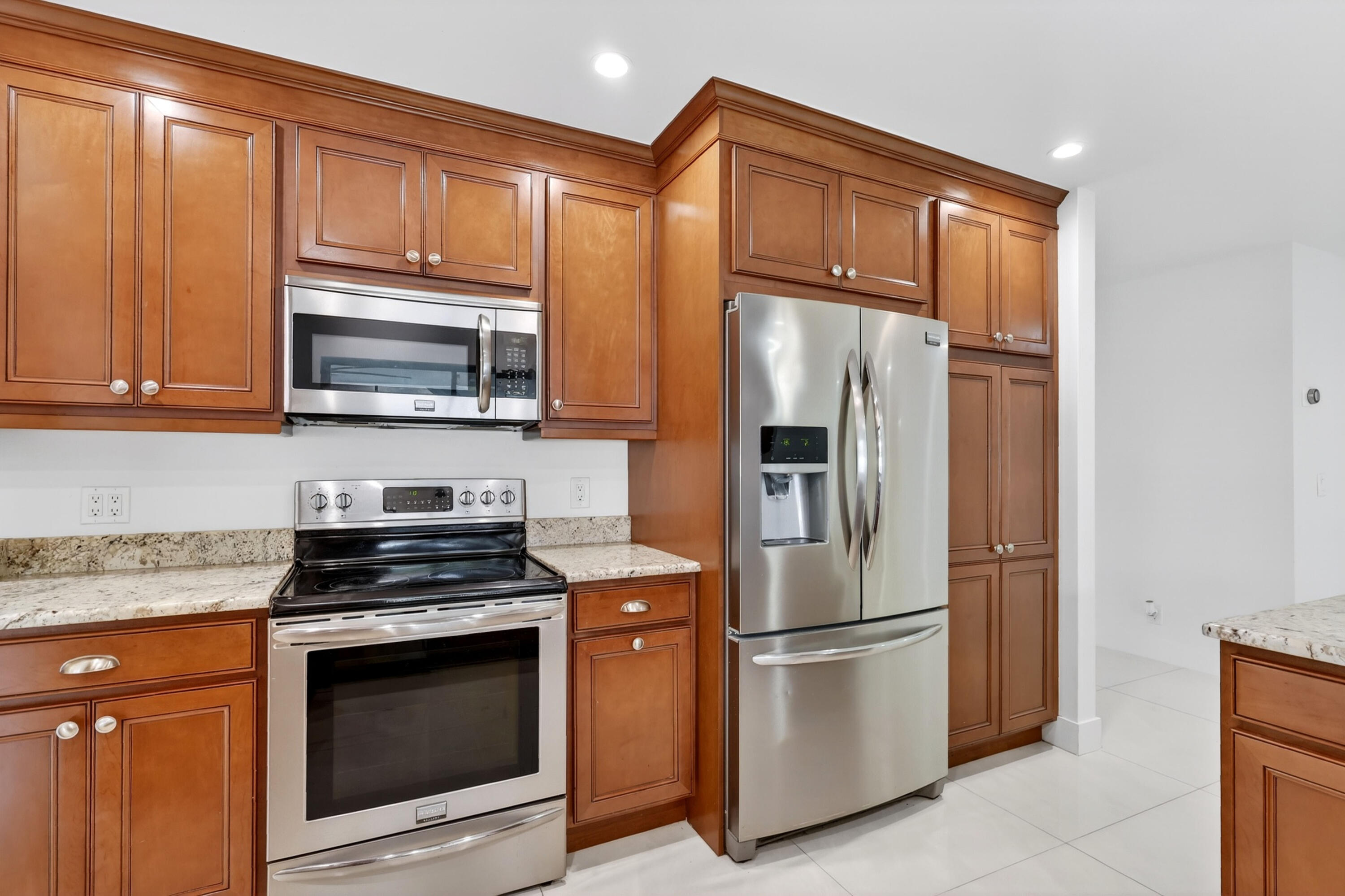 BRIARWOOD SOUTH - Residential