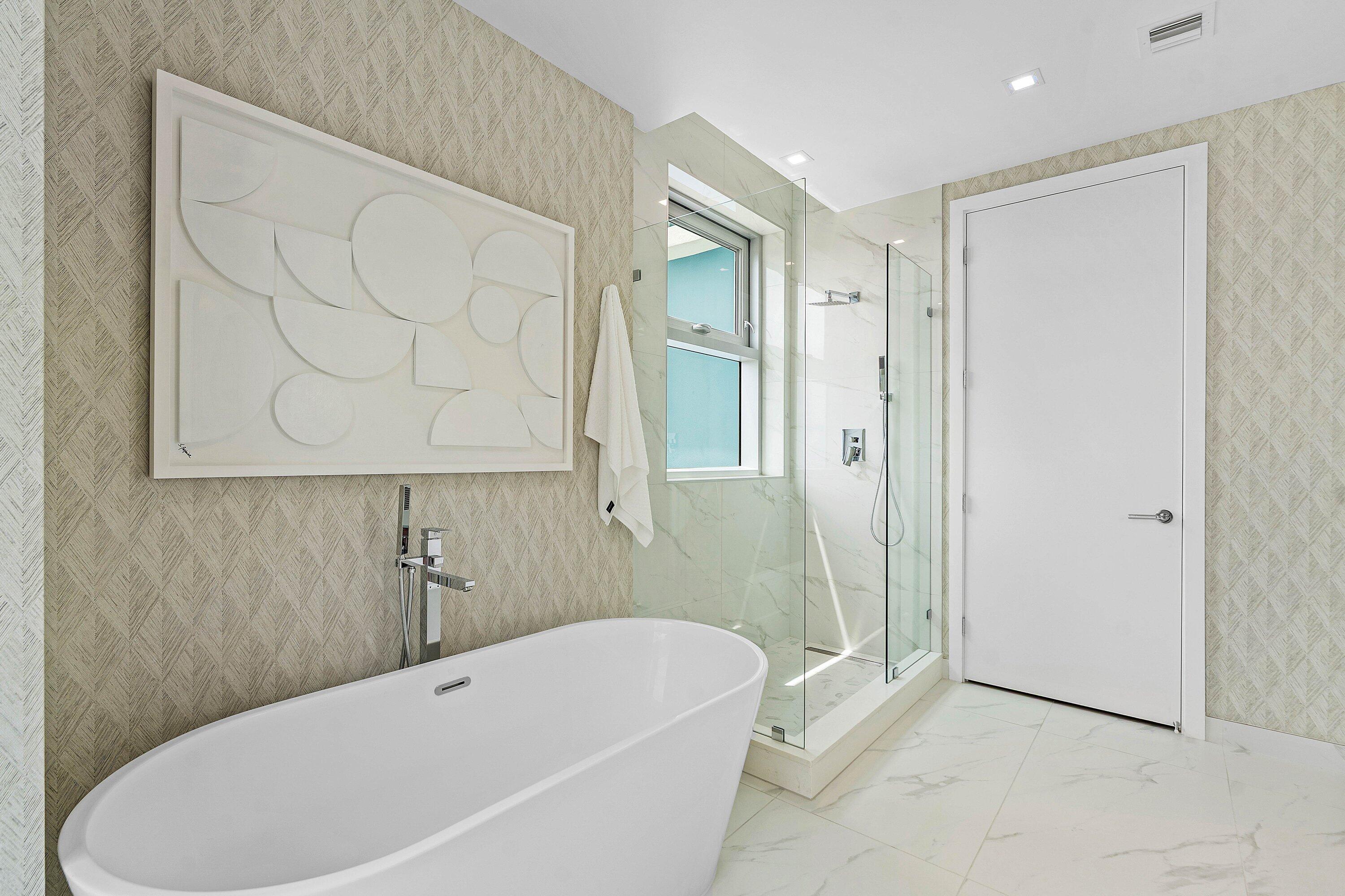 Nautilus 220 Condominium - Residential