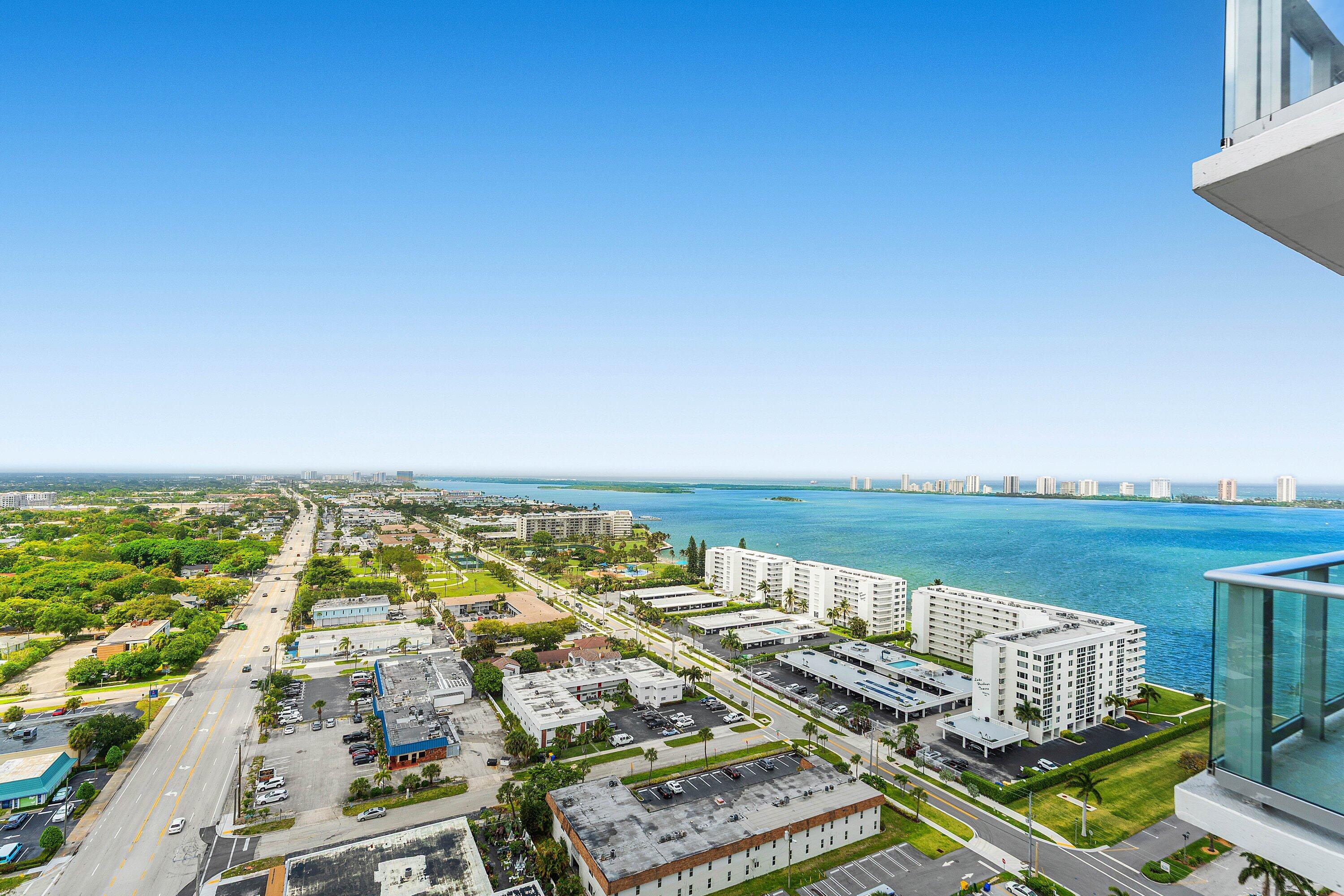 Nautilus 220 Condominium - Residential