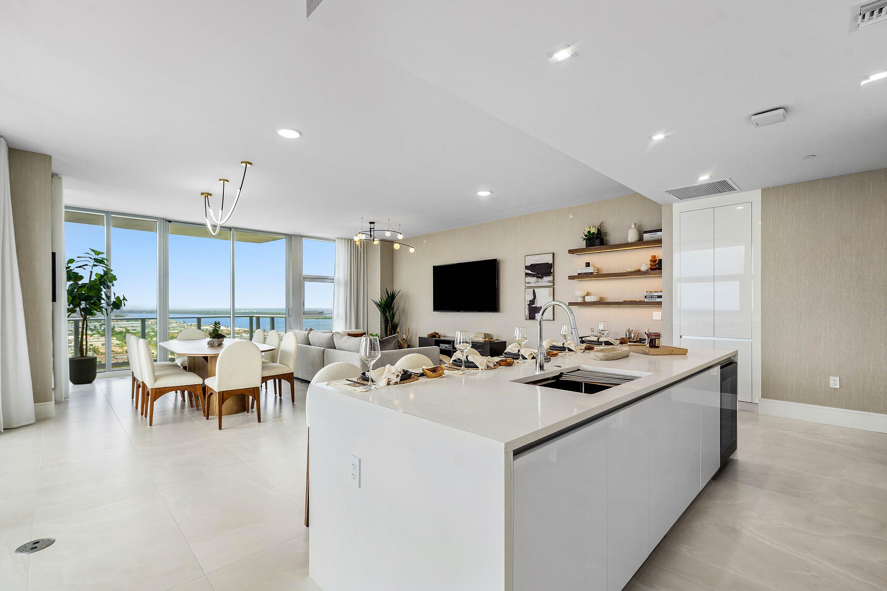 Nautilus 220 Condominium - Residential