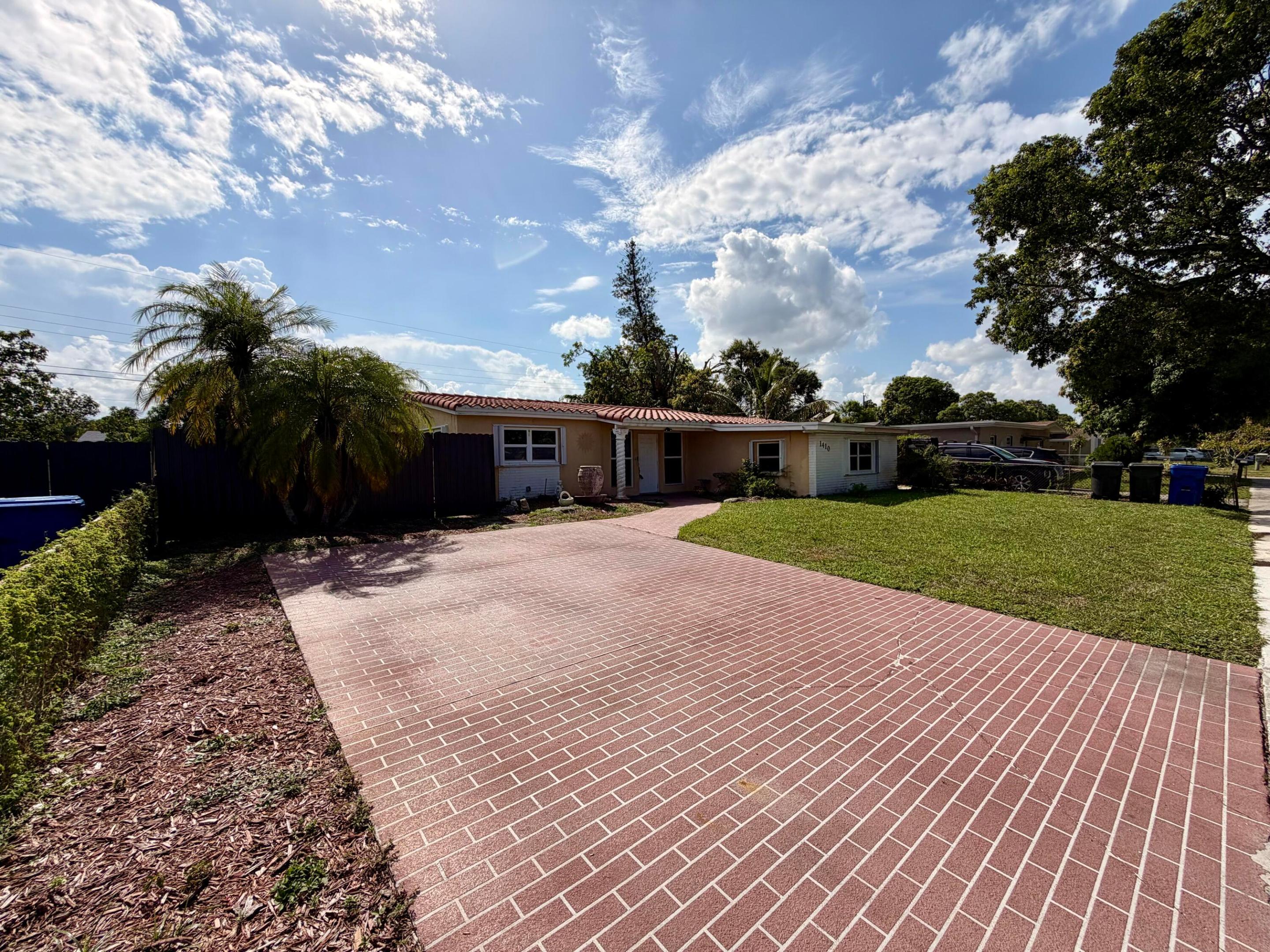 Welcome to this thoughtfully designed single-story residence in Heritage Estates Sec Two, Hollywood, Florida. This three-bedroom, two-bathroom home offers 1,604 square feet of comfortable living space, providing ample room for various lifestyle needs. The efficient floor plan makes excellent use of the single-story layout, creating an accessible and practical home environment. Located in the established Heritage Estates Sec Two community, this property presents a solid residential opportunity for those seeking a well-proportioned home in Hollywood.