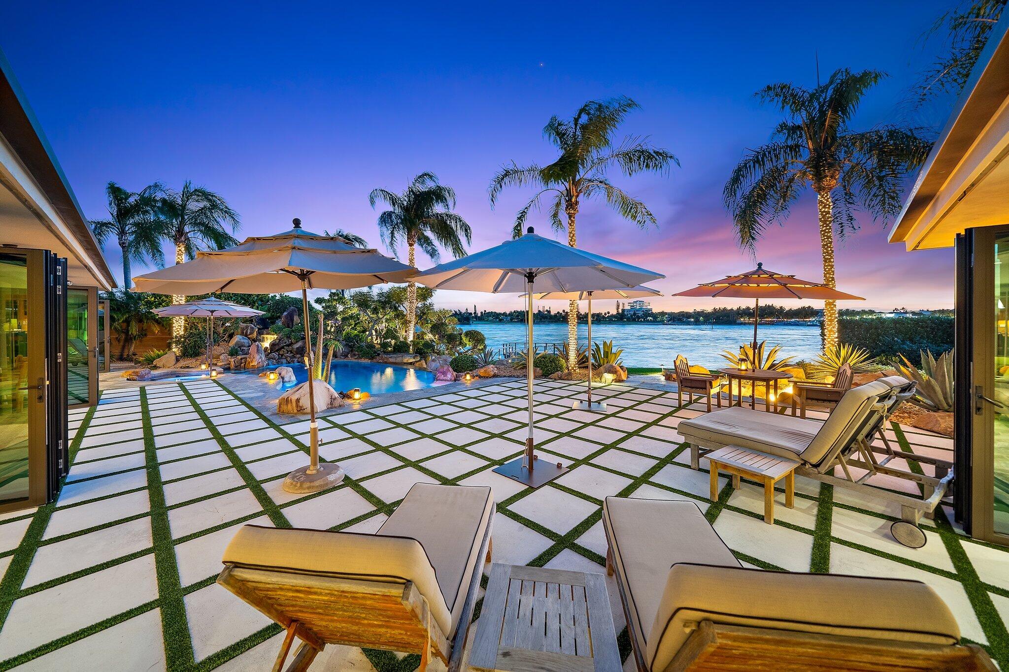 JUPITER INLET BEACH COLONY - Residential