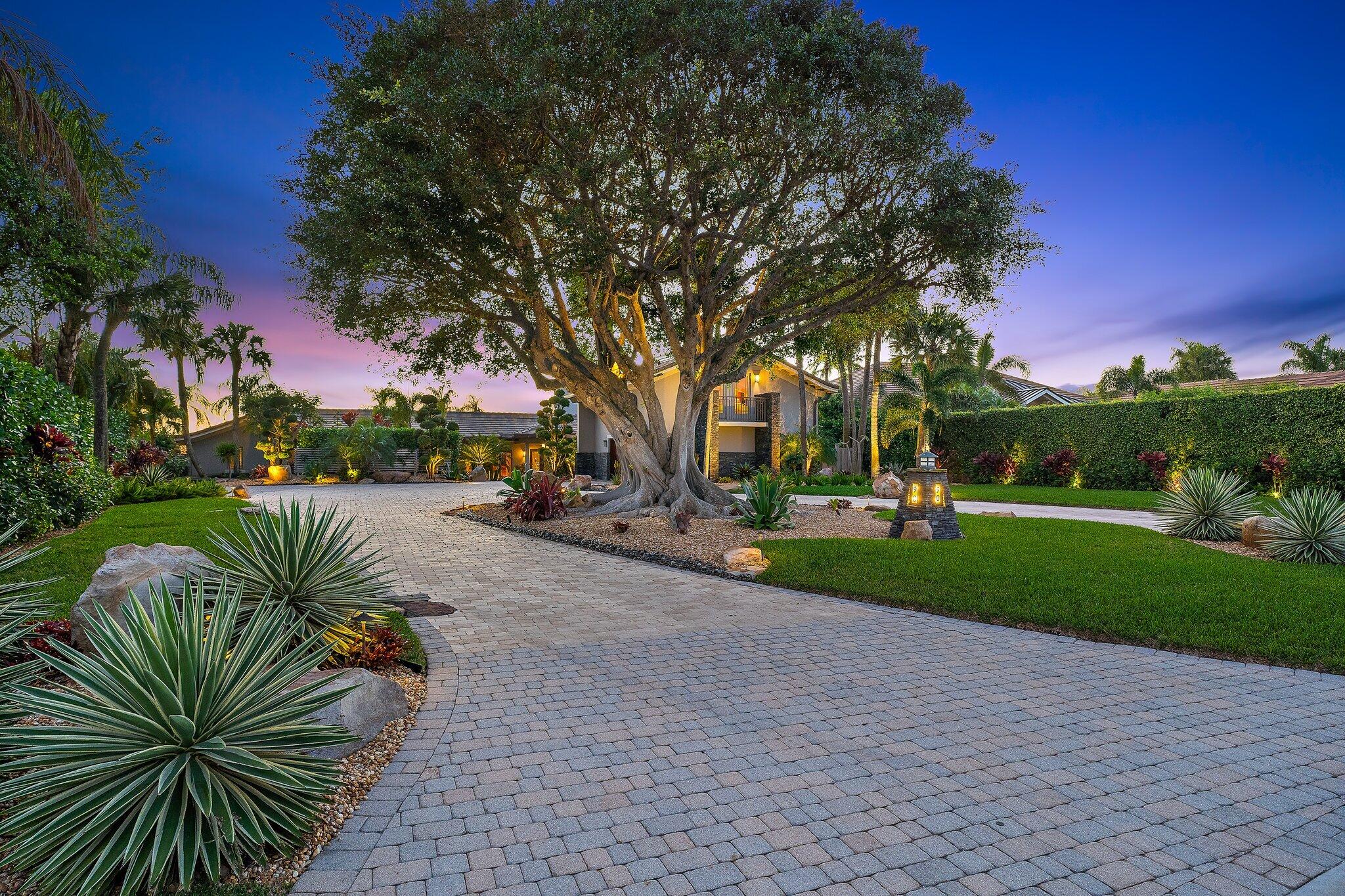 JUPITER INLET BEACH COLONY - Residential