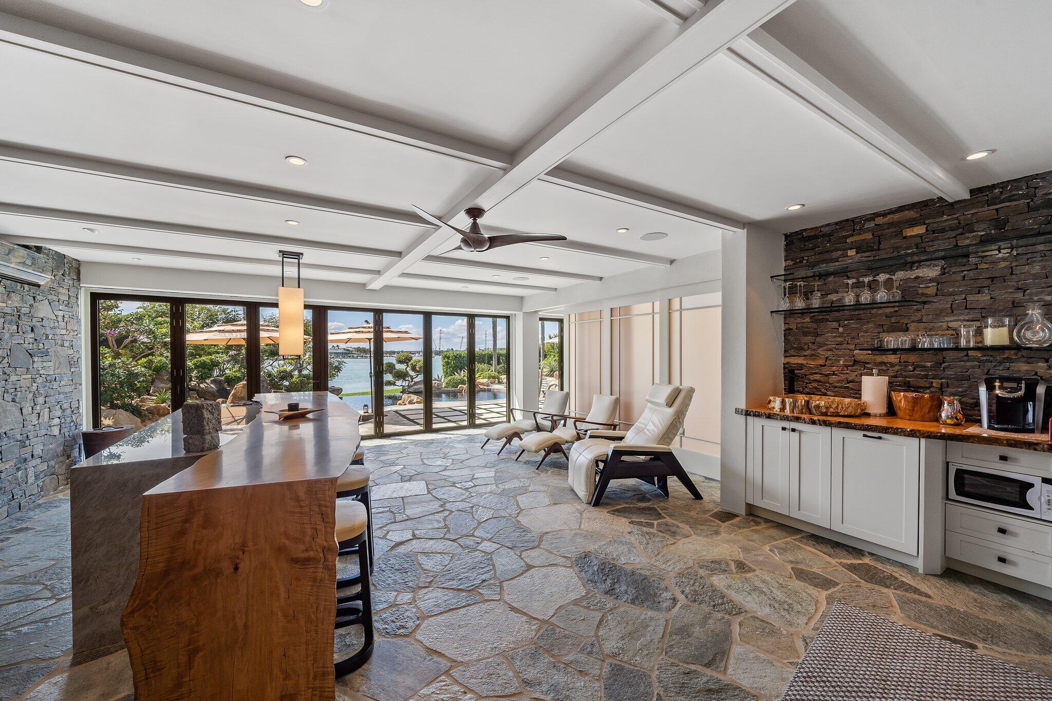 JUPITER INLET BEACH COLONY - Residential