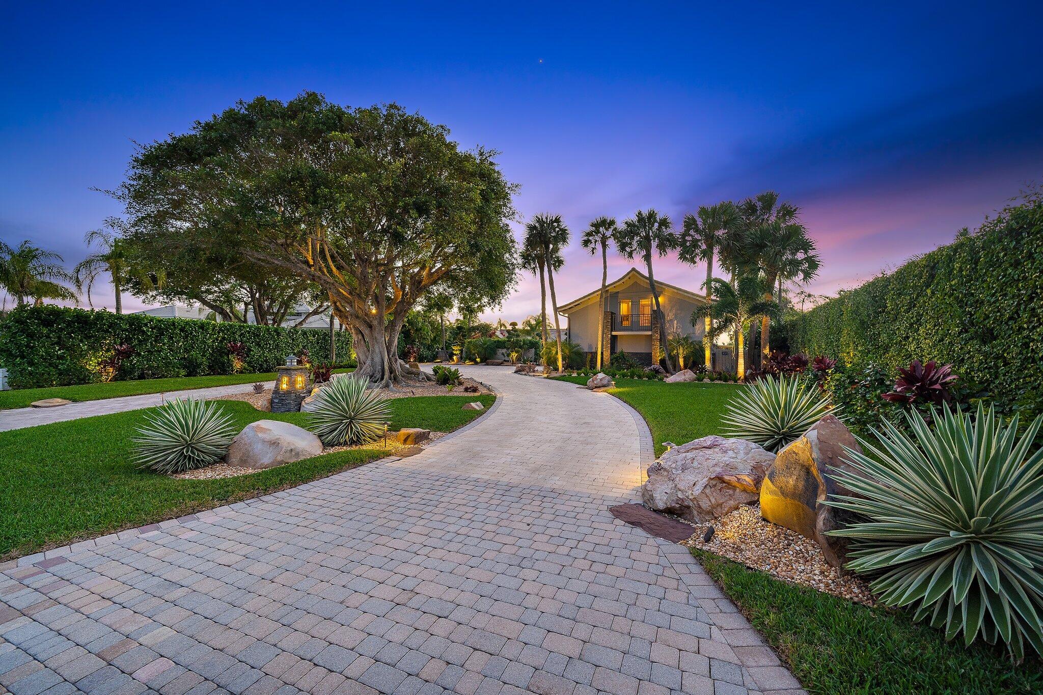 JUPITER INLET BEACH COLONY - Residential