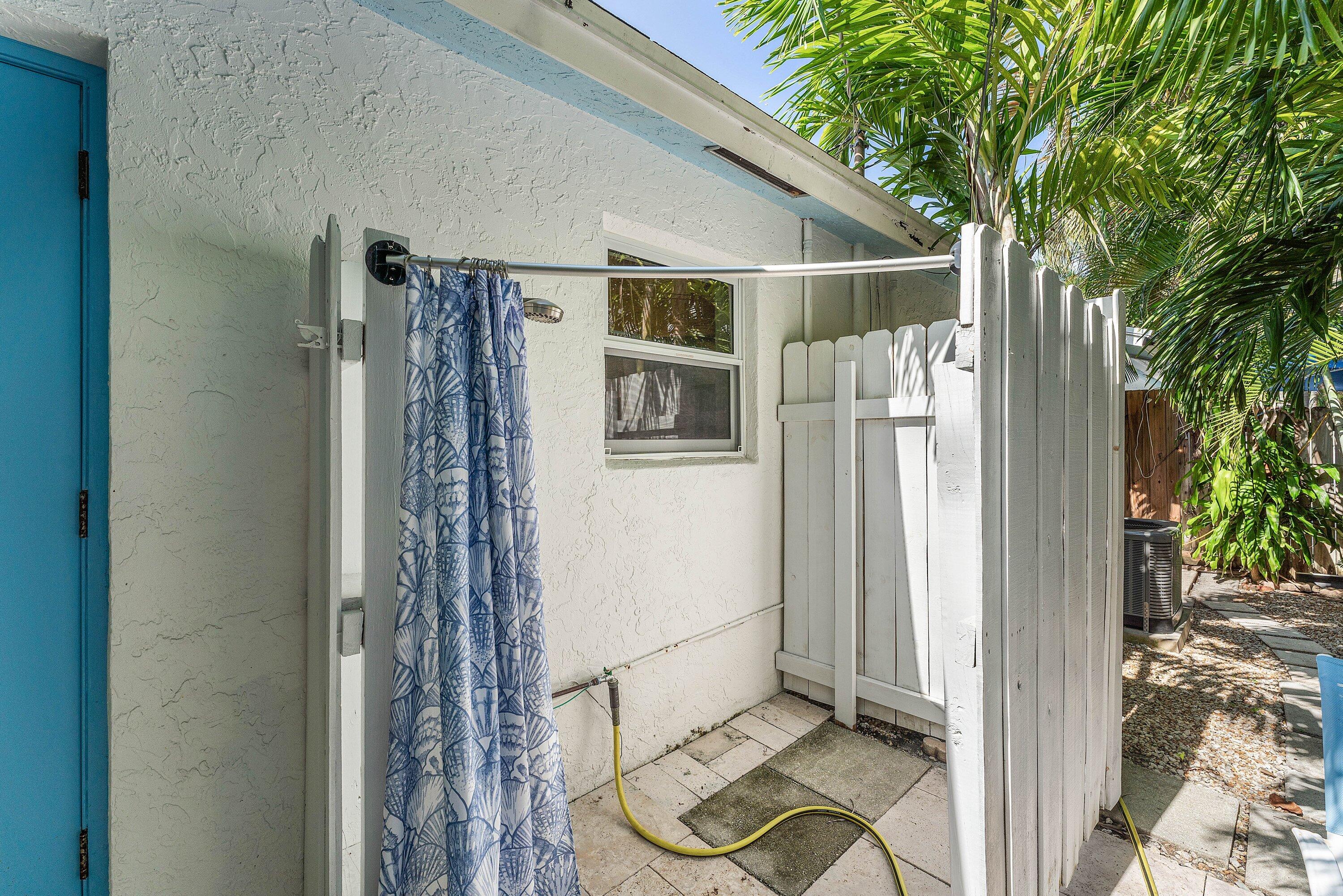HIGHLAND PARK DELRAY - Residential Lease