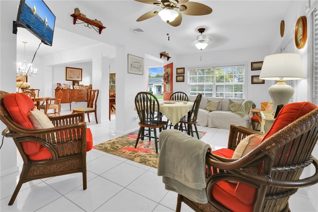 HILLSBORO SHORES - Residential