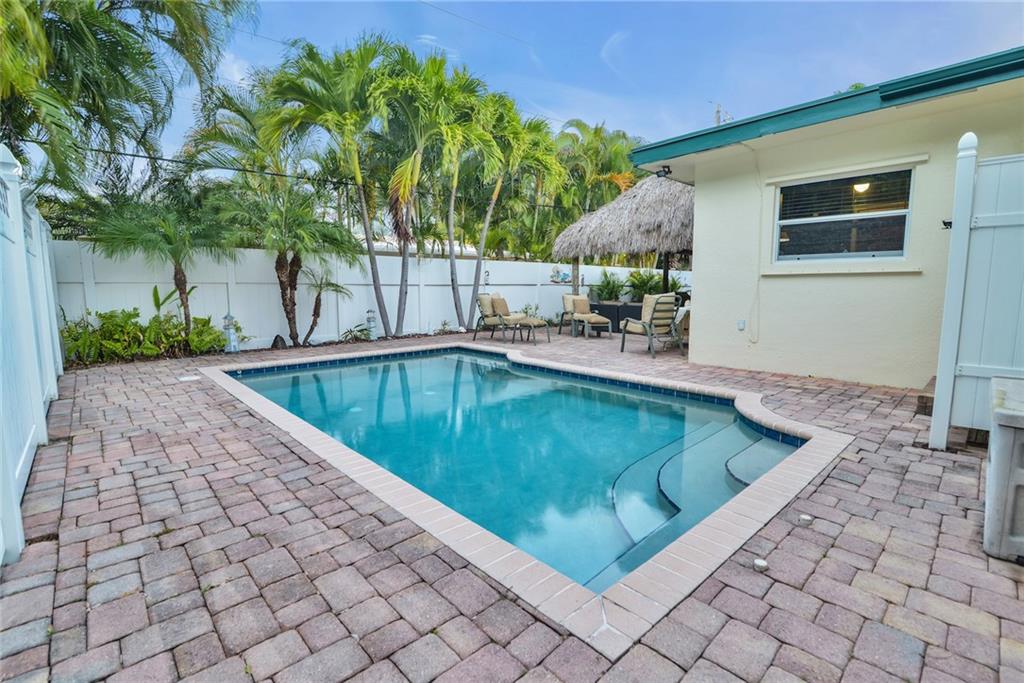 HILLSBORO SHORES - Residential