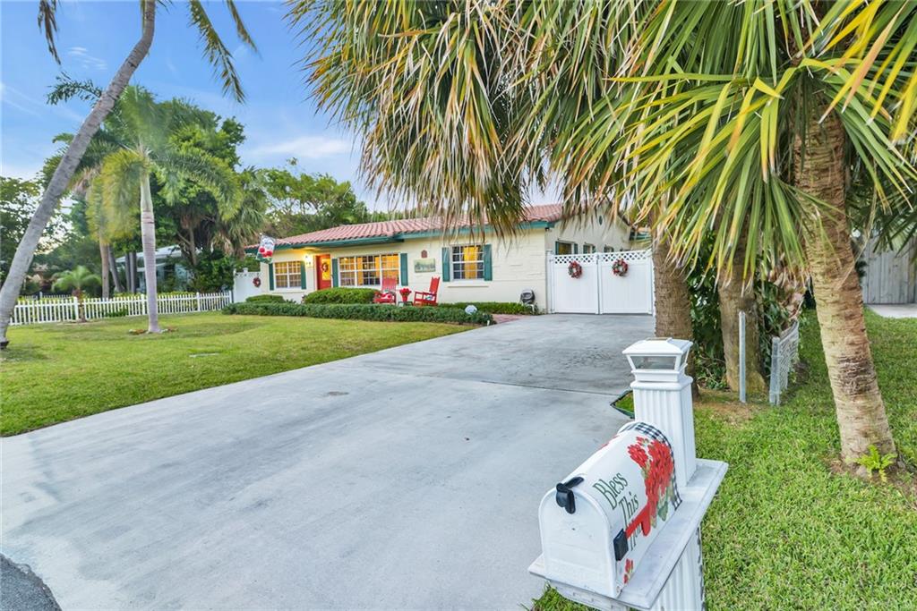 HILLSBORO SHORES - Residential