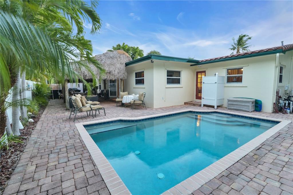 HILLSBORO SHORES - Residential