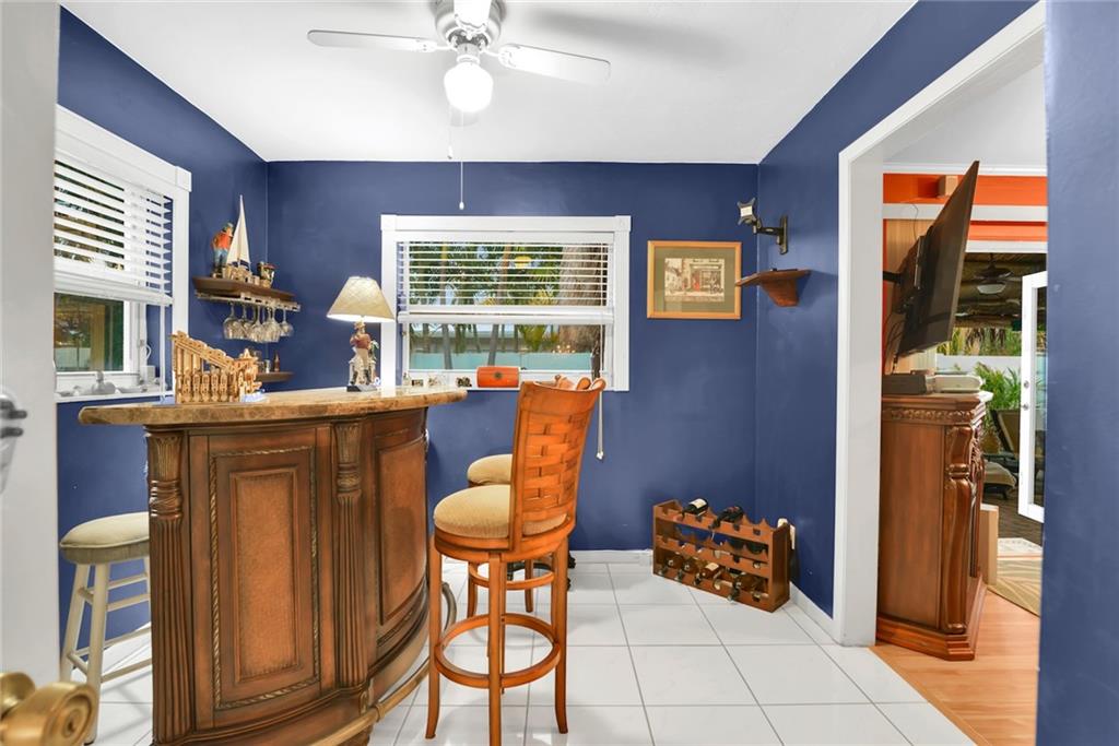 HILLSBORO SHORES - Residential