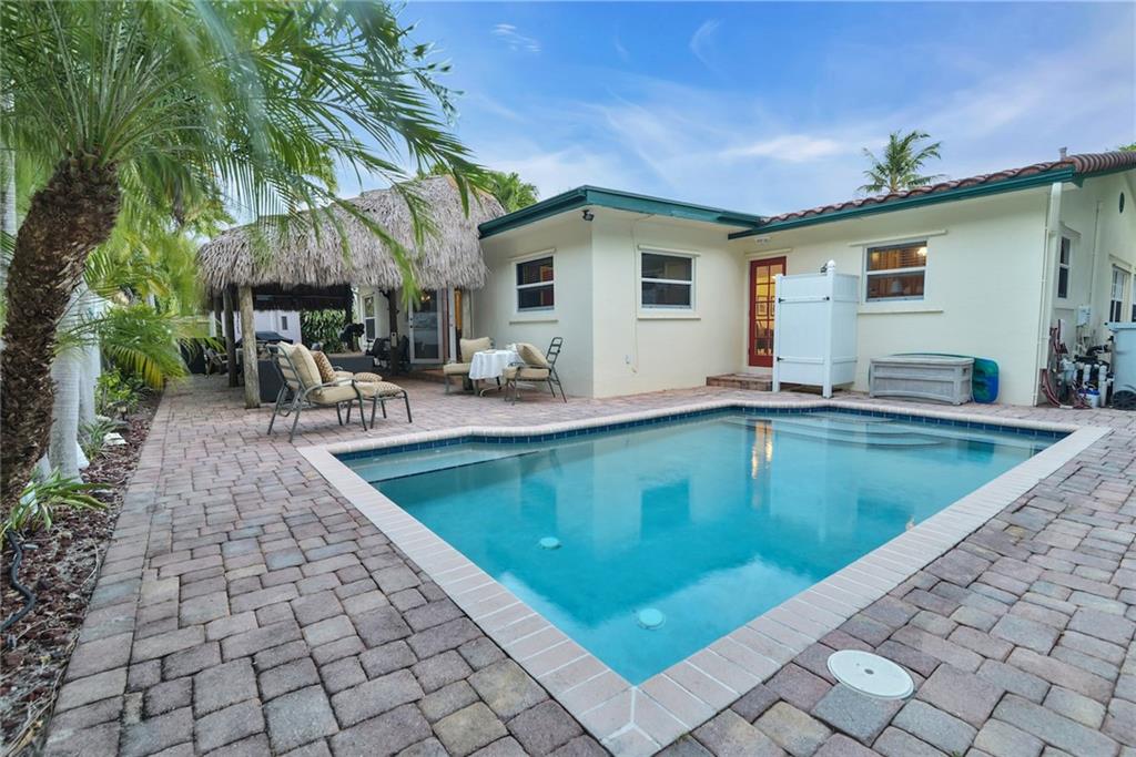 HILLSBORO SHORES - Residential