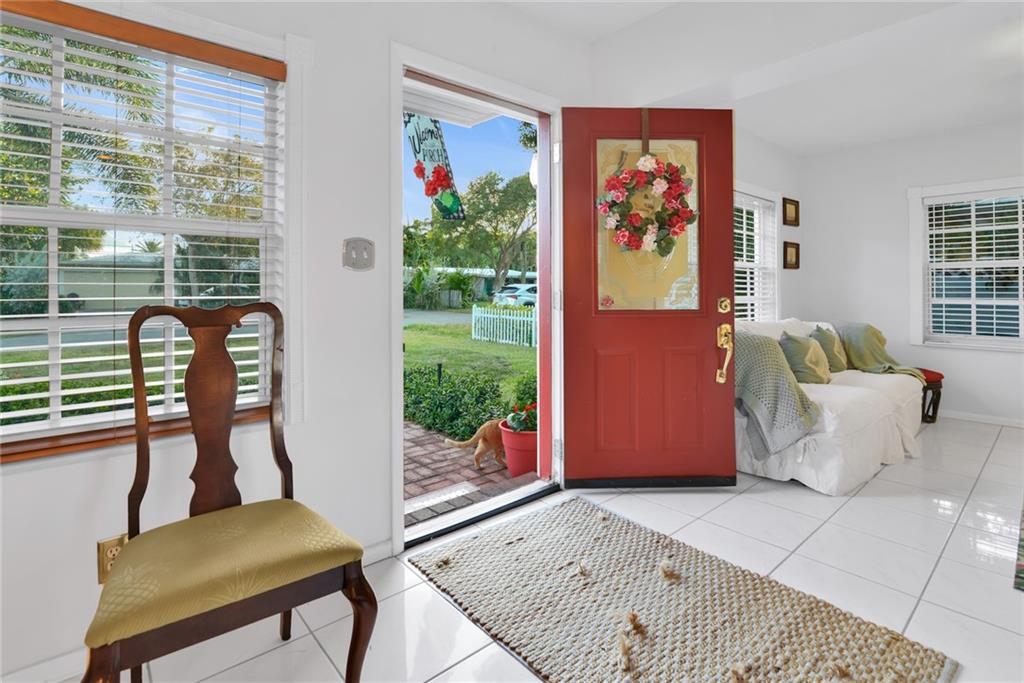 HILLSBORO SHORES - Residential