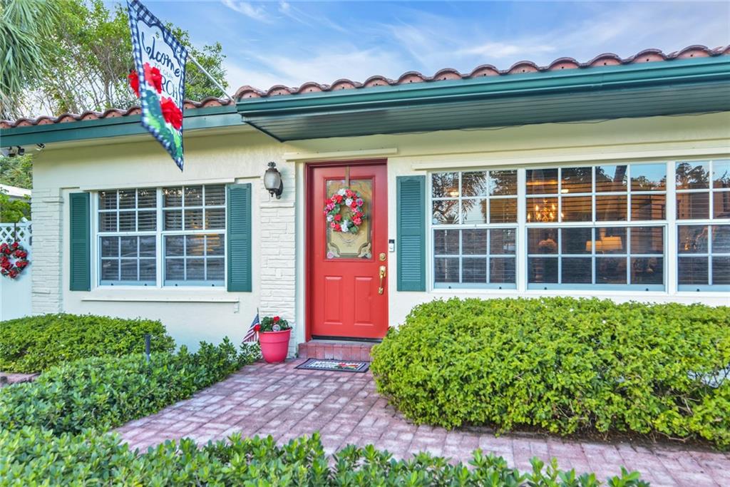 HILLSBORO SHORES - Residential