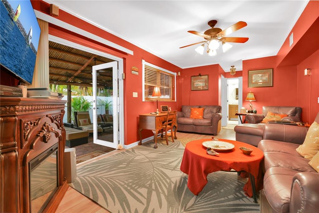 HILLSBORO SHORES - Residential