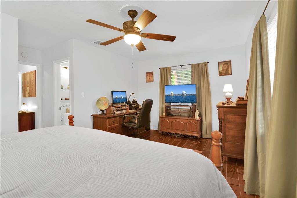 HILLSBORO SHORES - Residential
