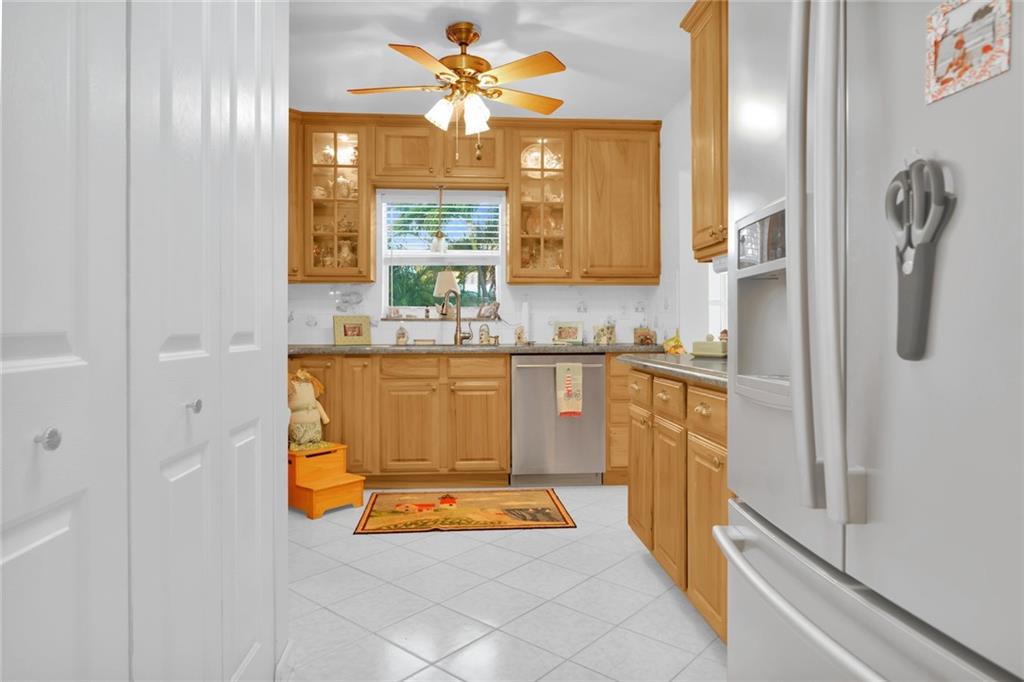 HILLSBORO SHORES - Residential