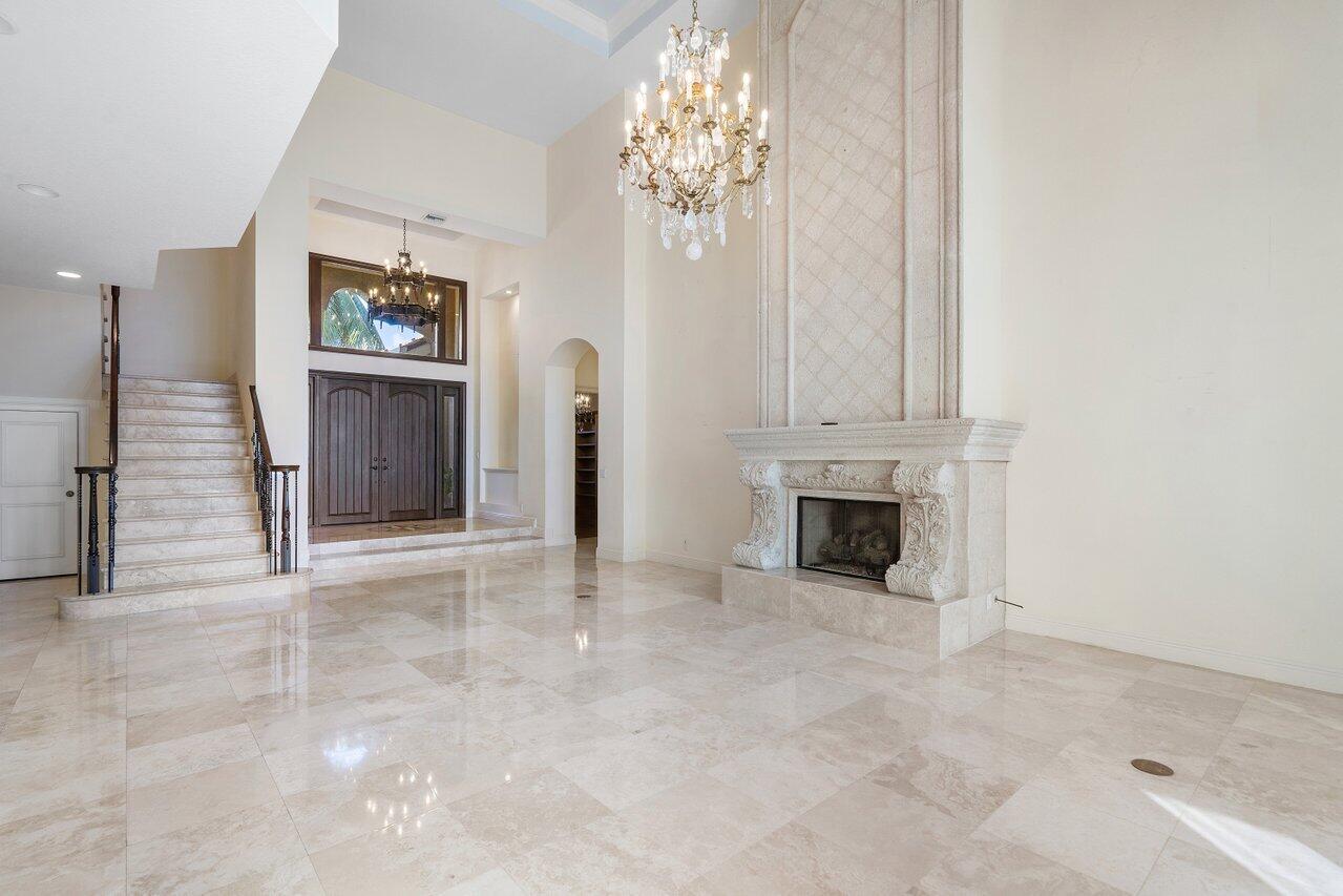 LAKE SHORES LANTANA - Residential