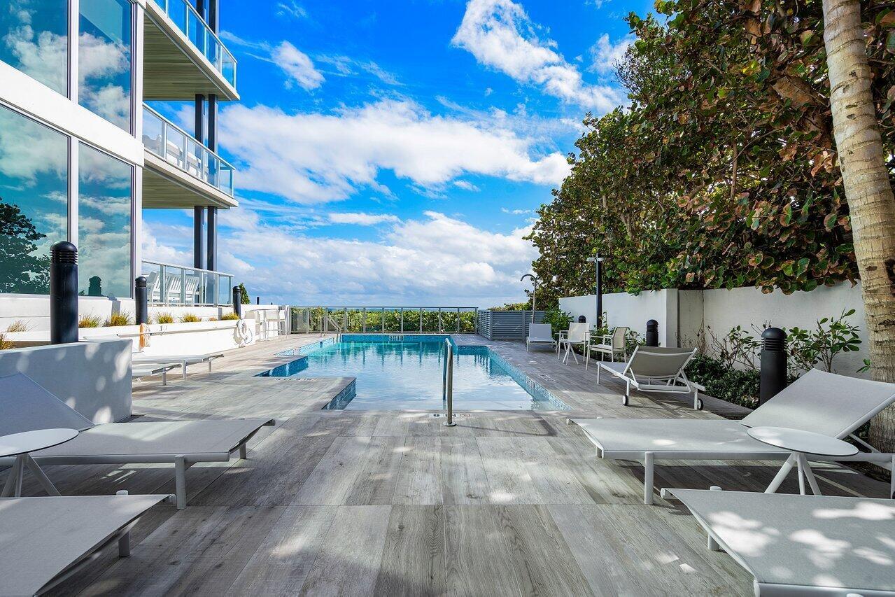 1625 OCEAN - Residential