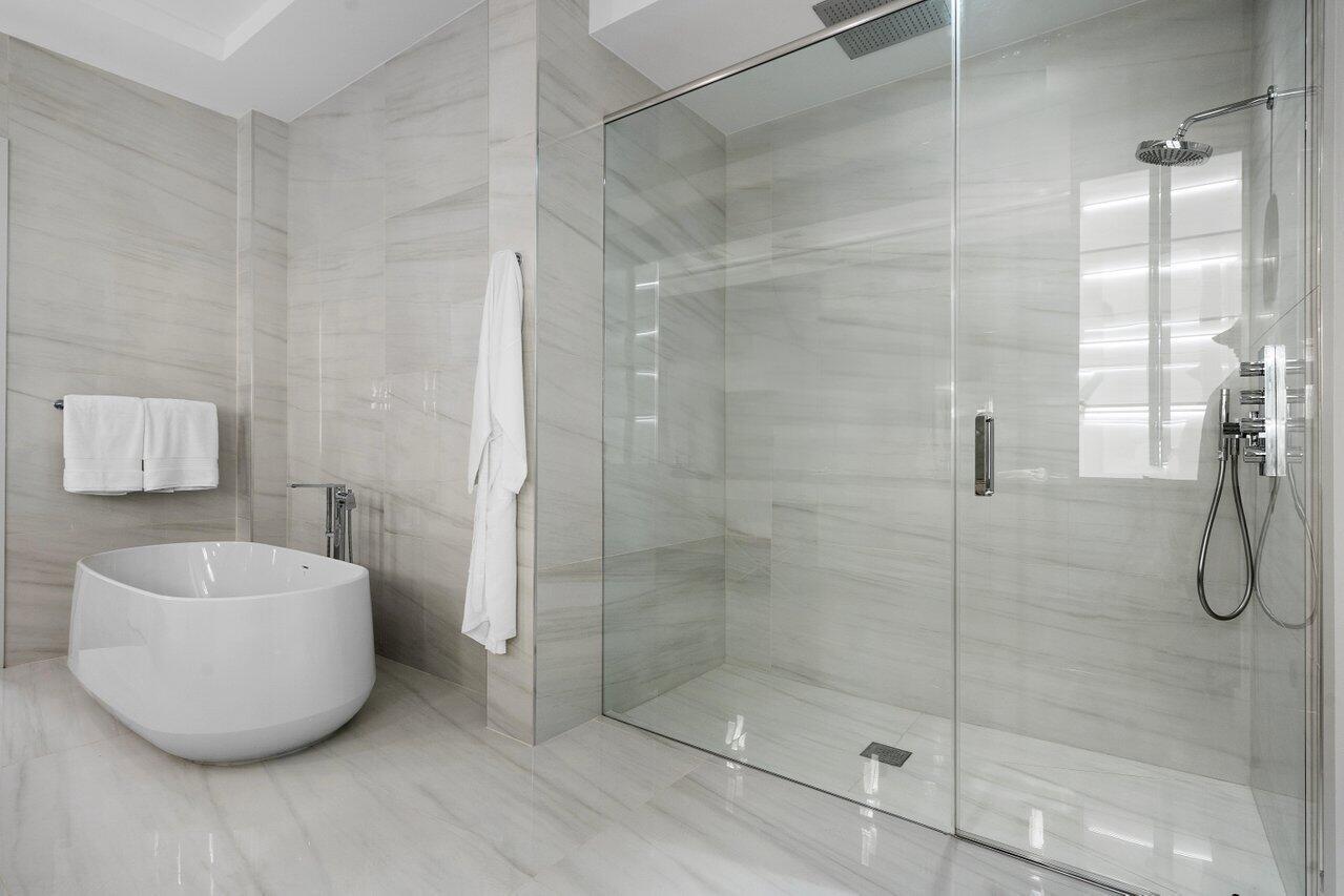 1625 OCEAN - Residential