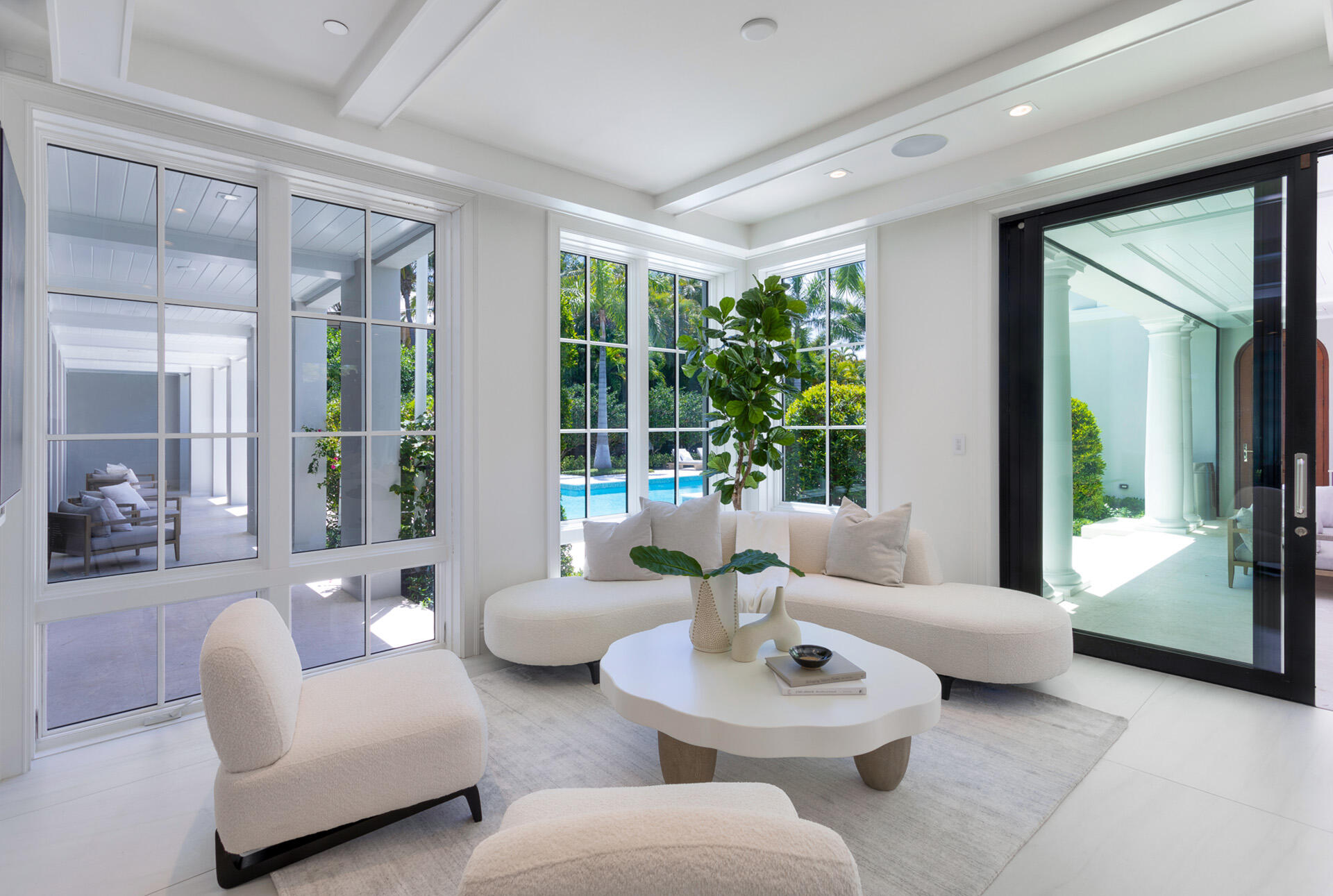 SEASPRAY ESTS DELRAY BCH - Residential