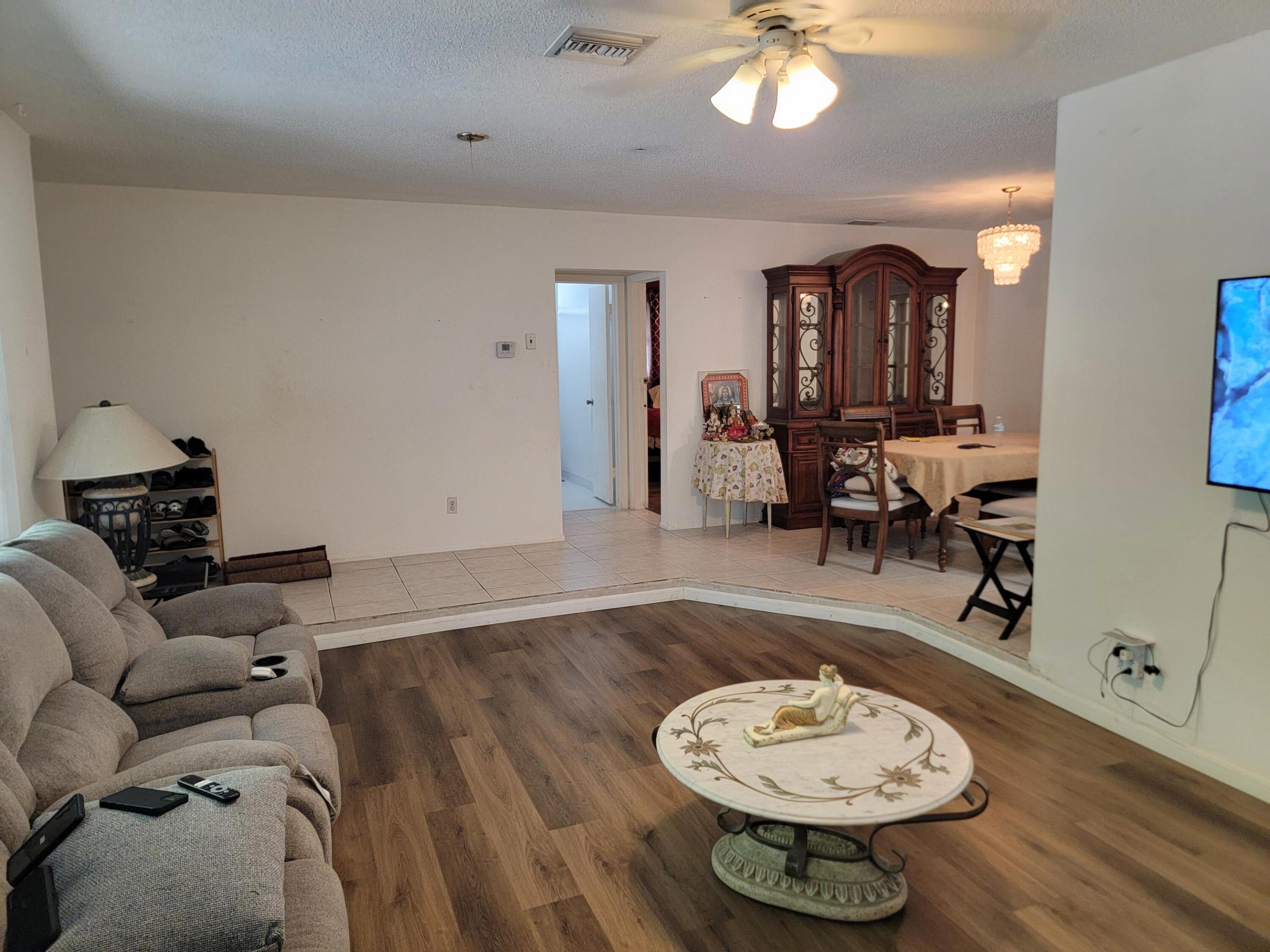 OAKLAND HILLS 1ST SEC - Residential