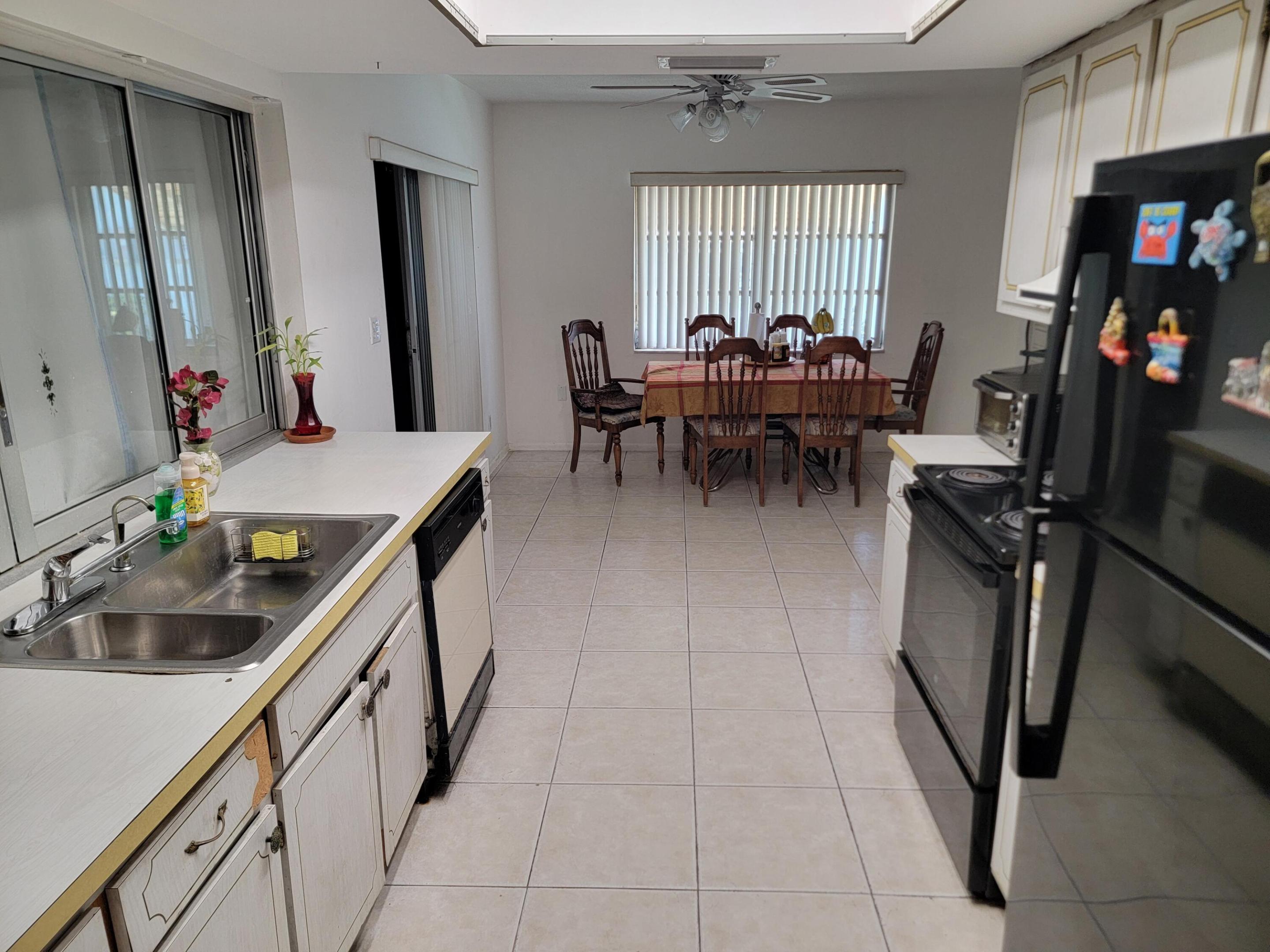 OAKLAND HILLS 1ST SEC - Residential