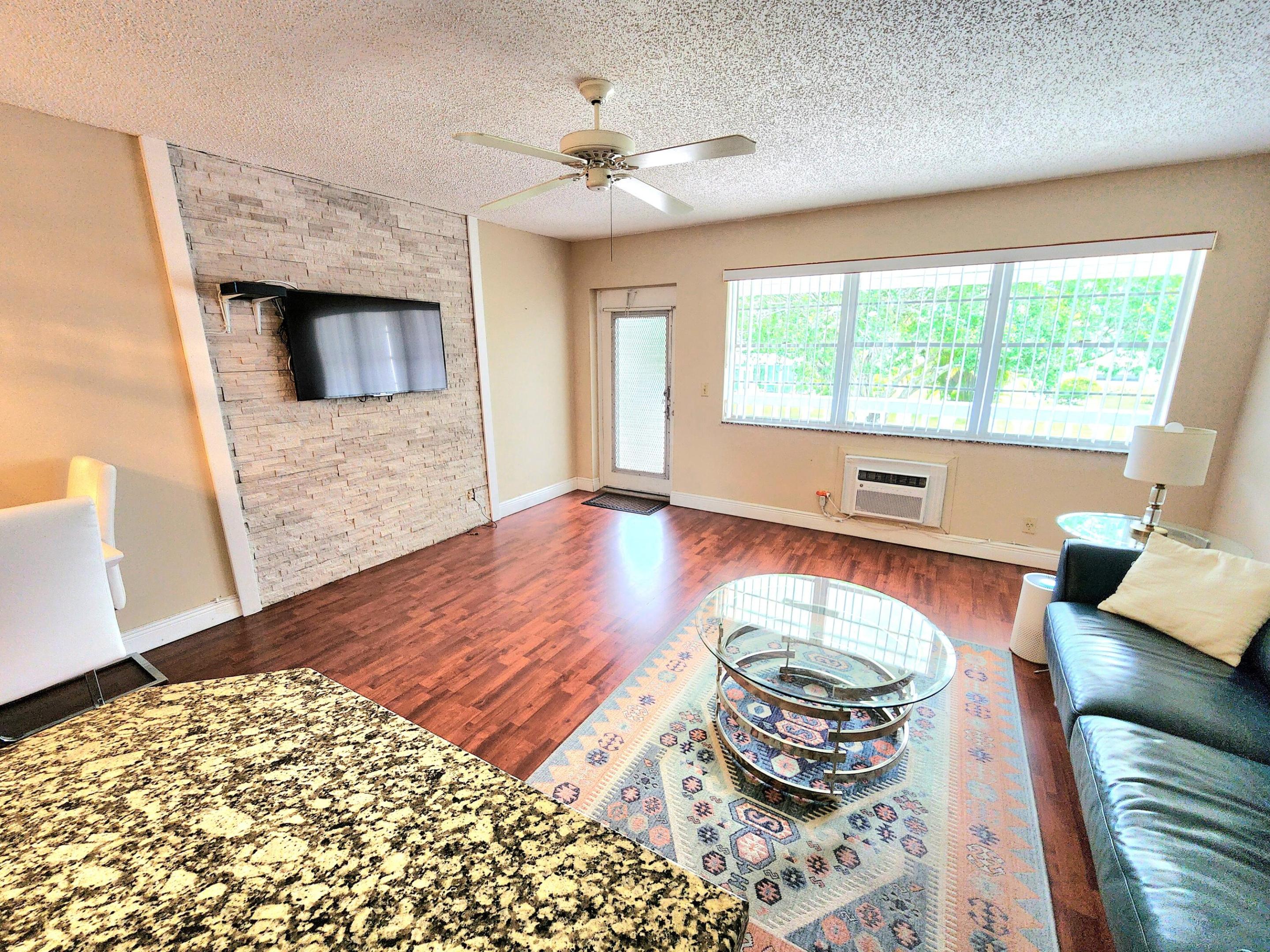 MARKHAM G CONDO - Residential