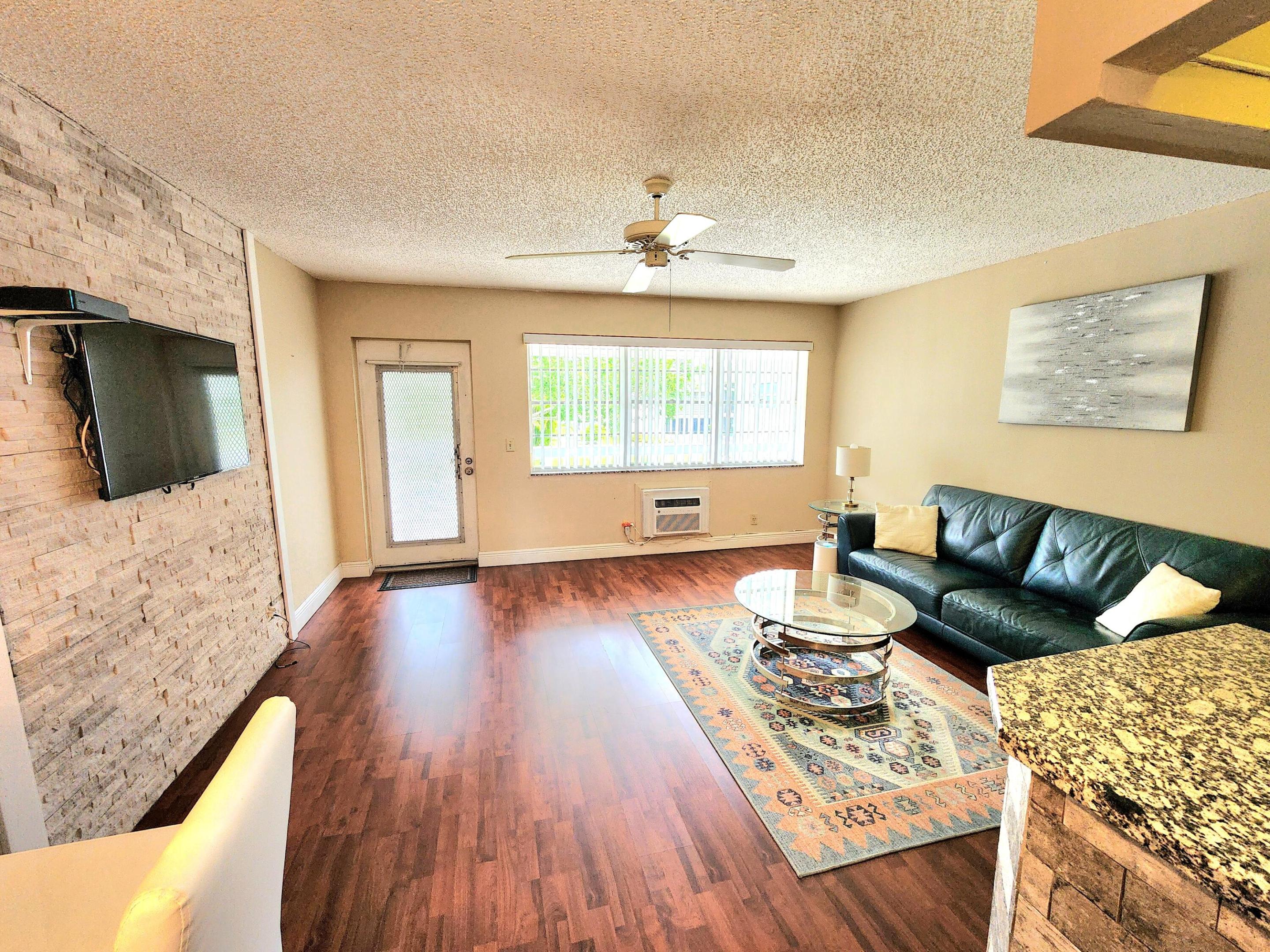 MARKHAM G CONDO - Residential