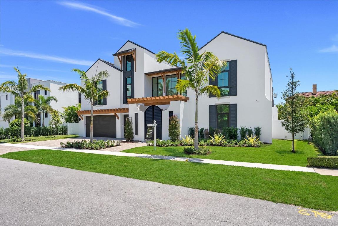 BOCA VILLAS - Residential