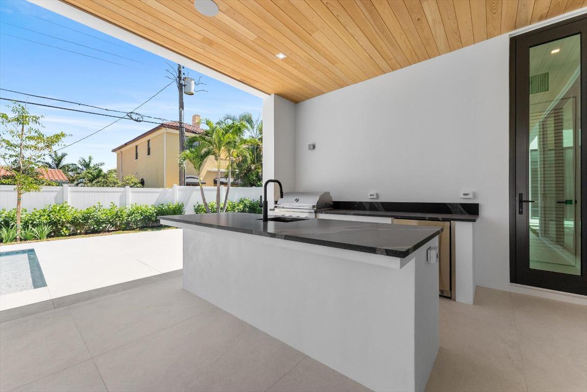 BOCA VILLAS - Residential