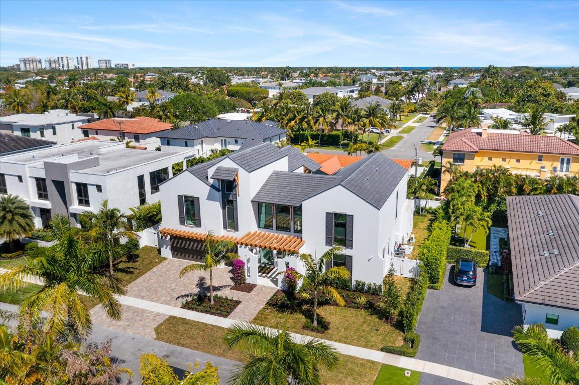 BOCA VILLAS - Residential