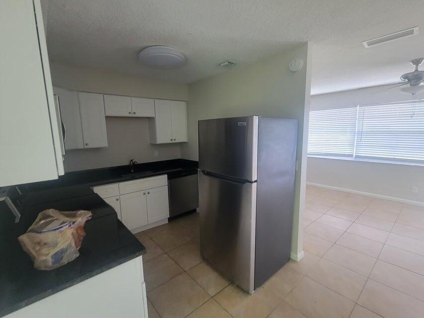 HIGH POINT - Residential Lease