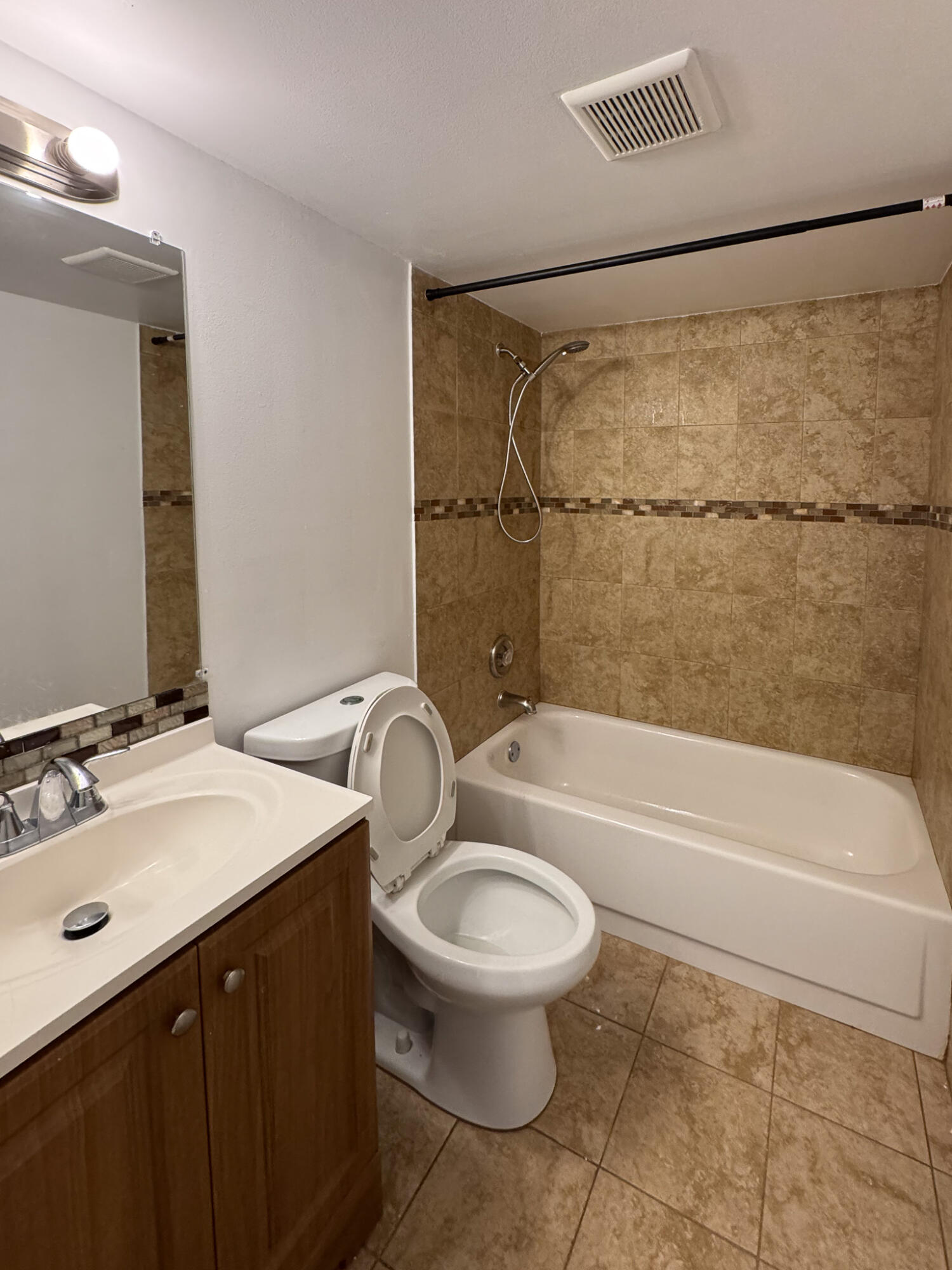 MANORS OF INVERRARY I-10 - Residential