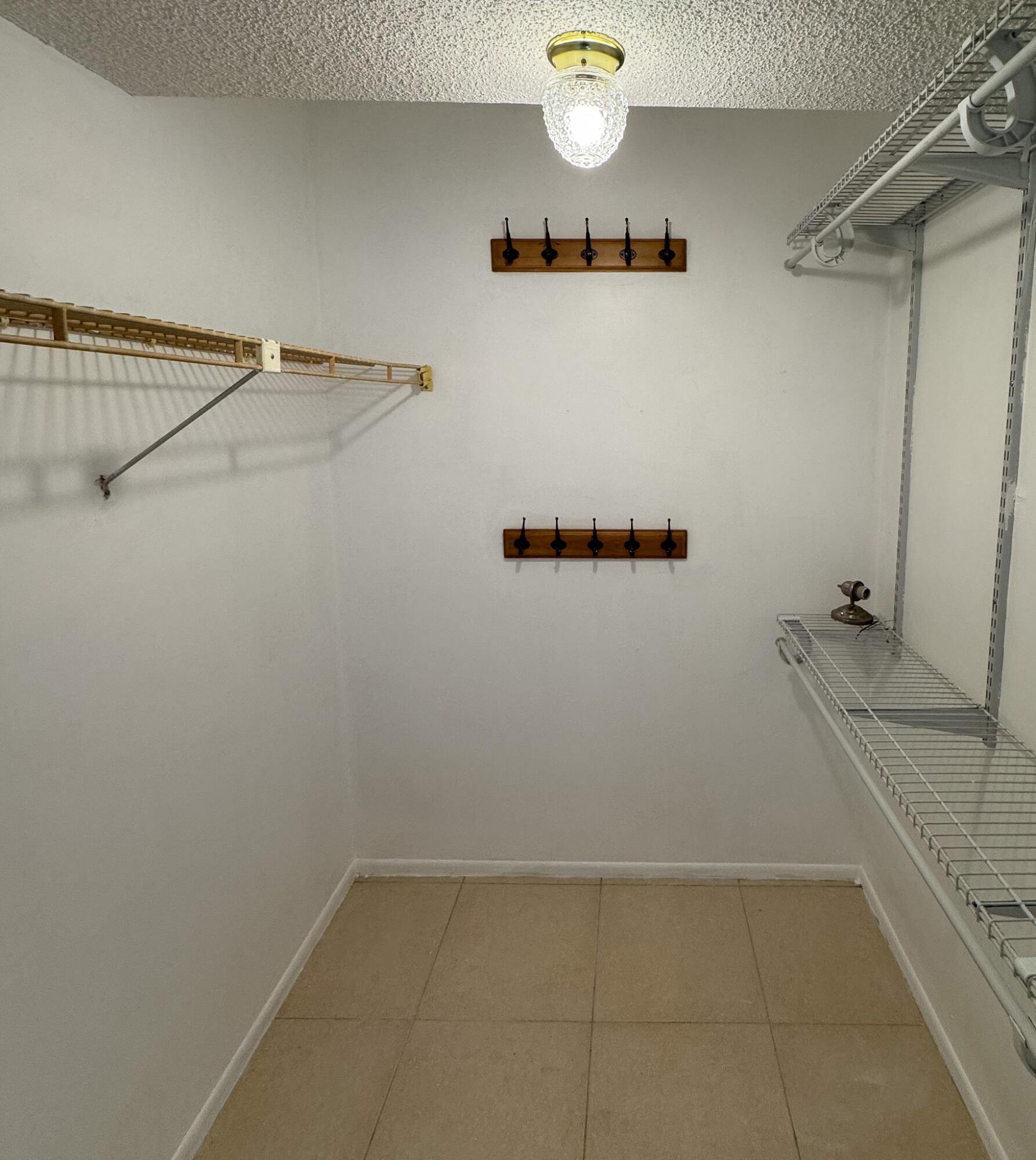 MANORS OF INVERRARY I-10 - Residential