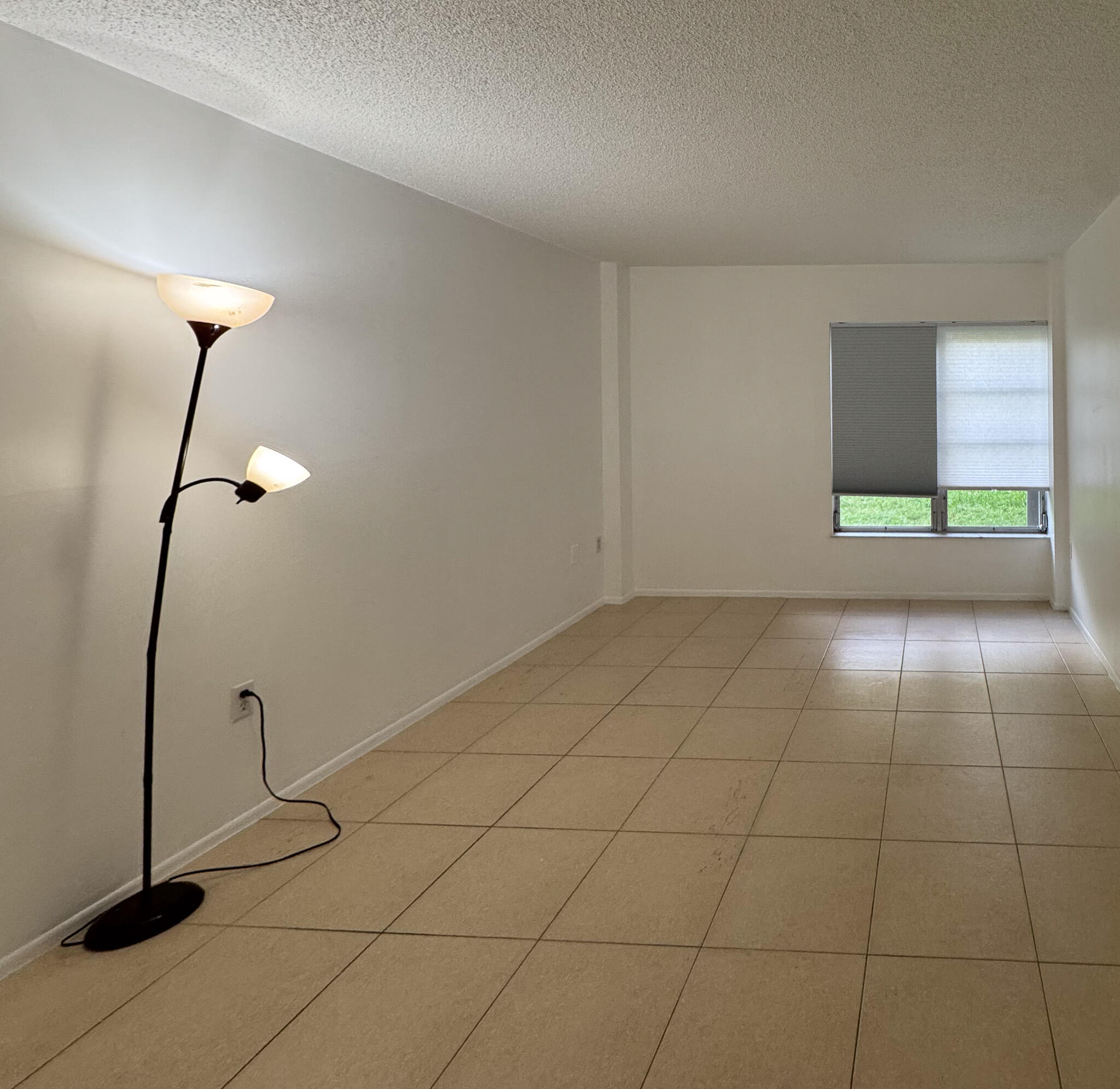 MANORS OF INVERRARY I-10 - Residential