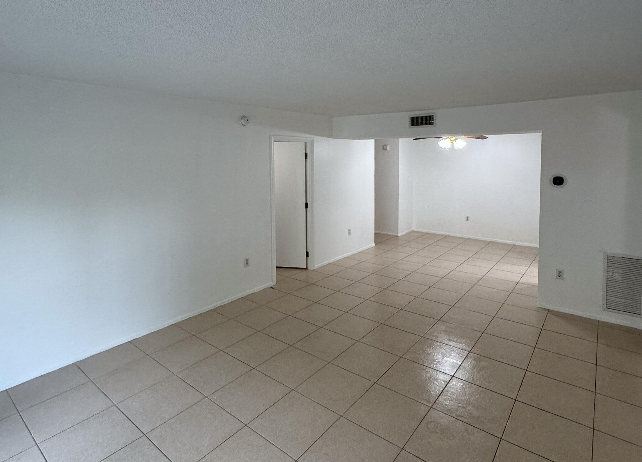 MANORS OF INVERRARY I-10 - Residential