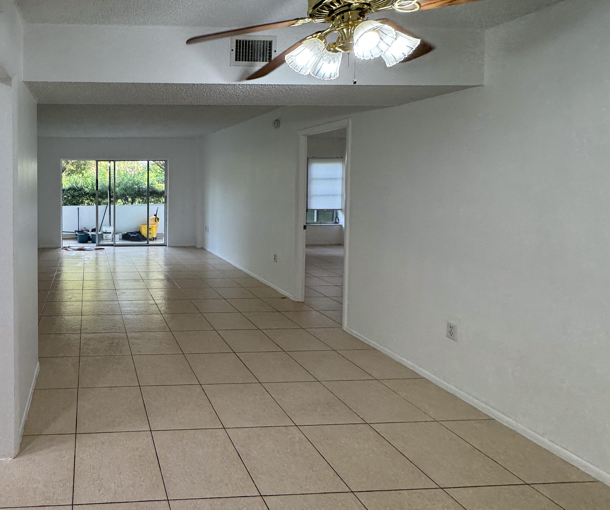 MANORS OF INVERRARY I-10 - Residential