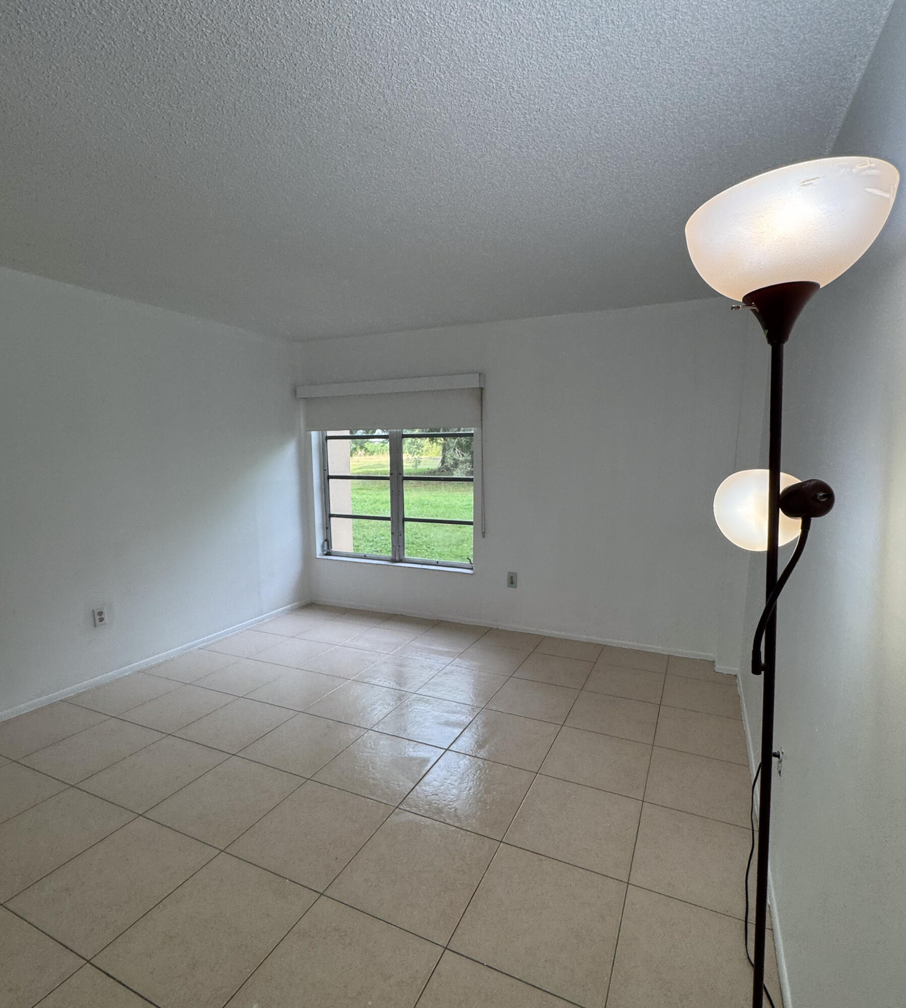MANORS OF INVERRARY I-10 - Residential