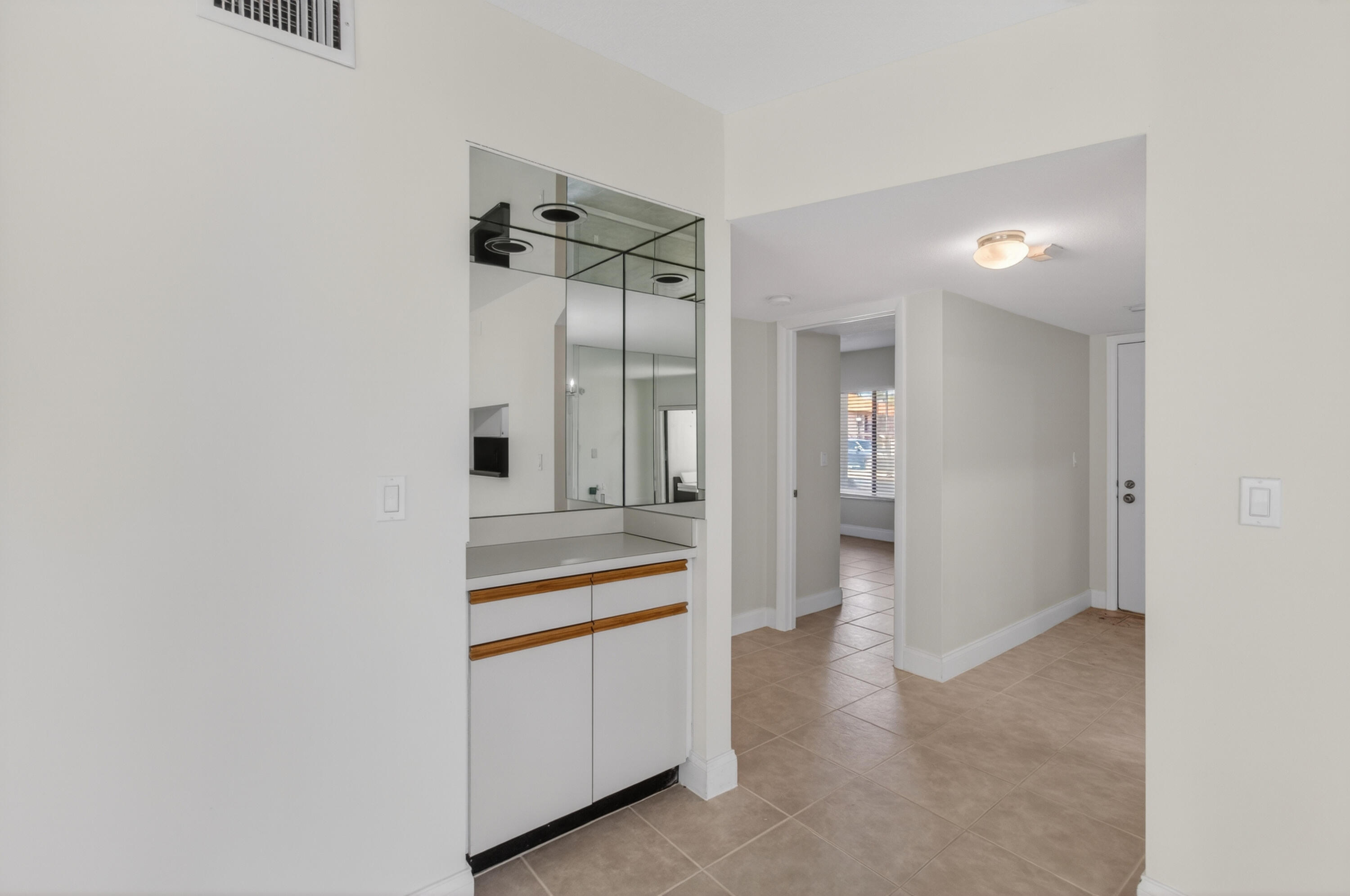 SAN REMO GOLF & TENNIS CLUB CONDO - Residential